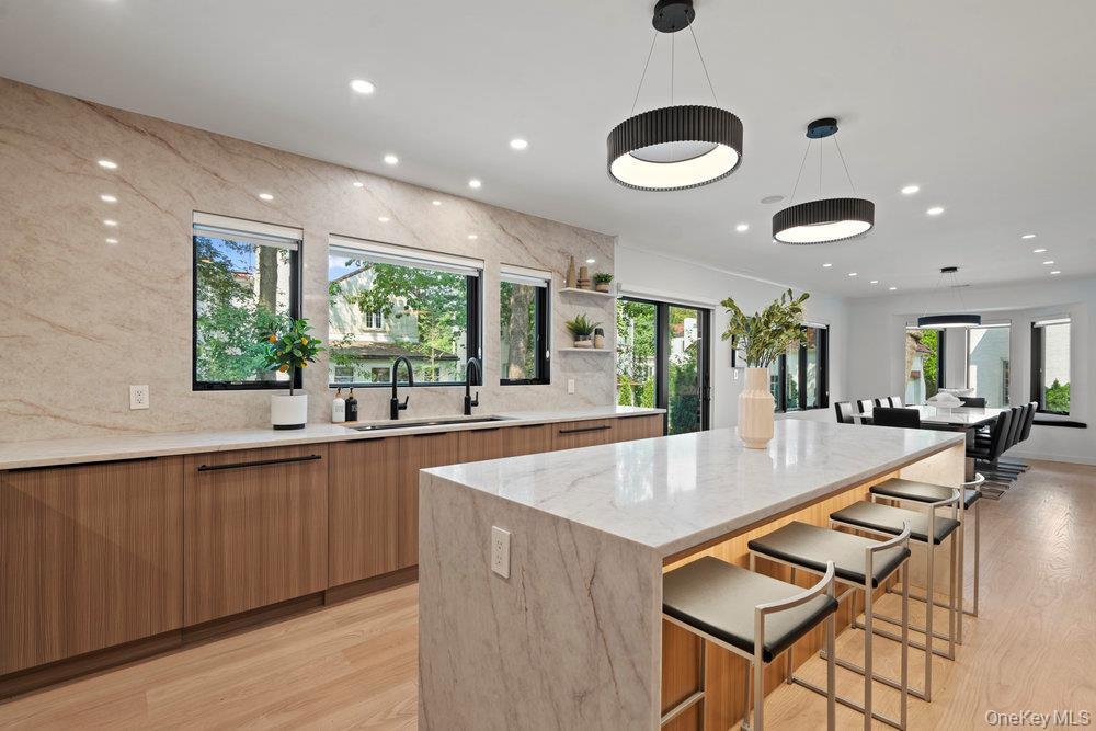 Single Family Bentley Nassau County, NY 11023, MLS-860727-24