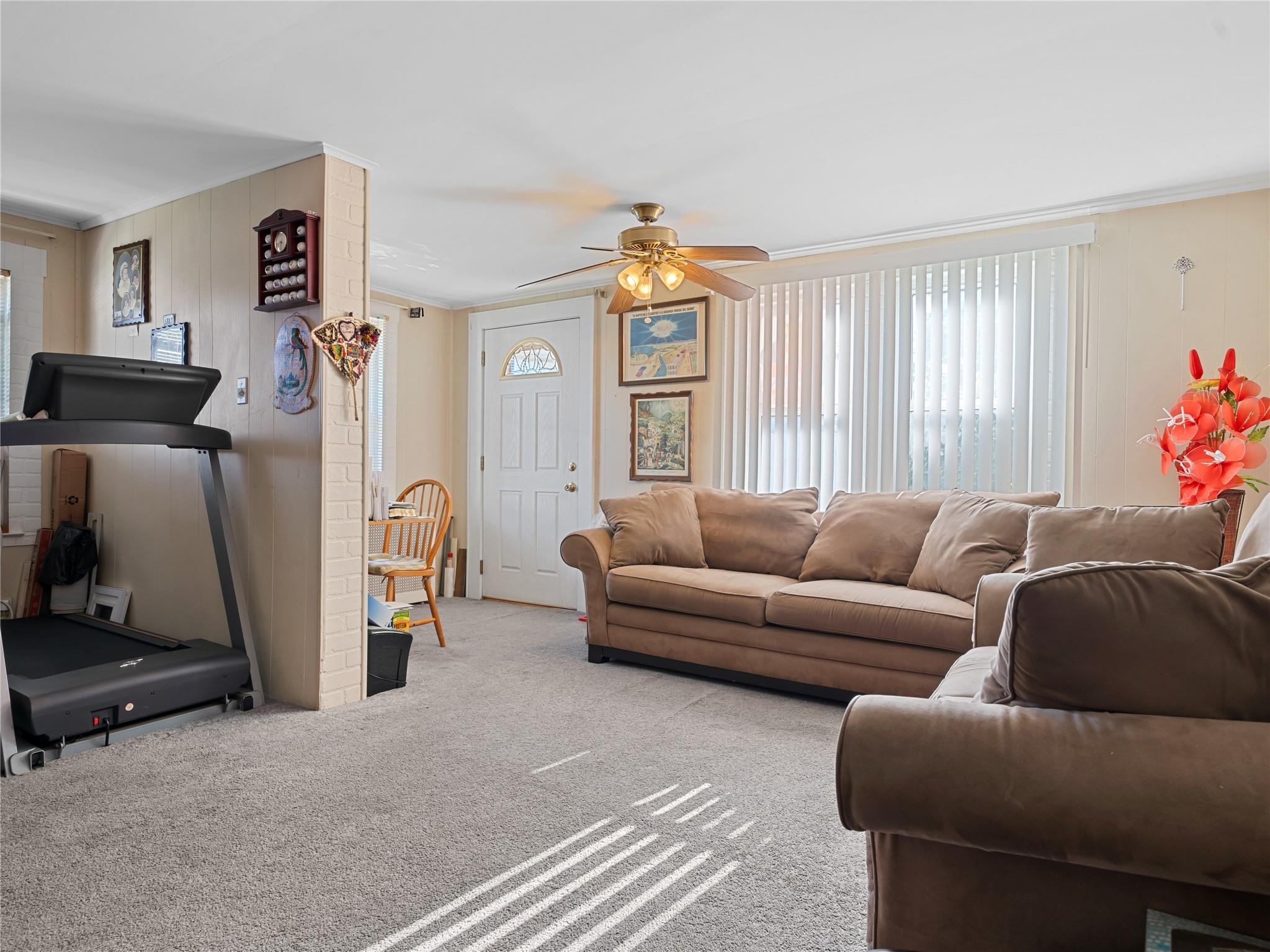 Single Family Savoy  Nassau County, NY 11003, MLS-860732-11