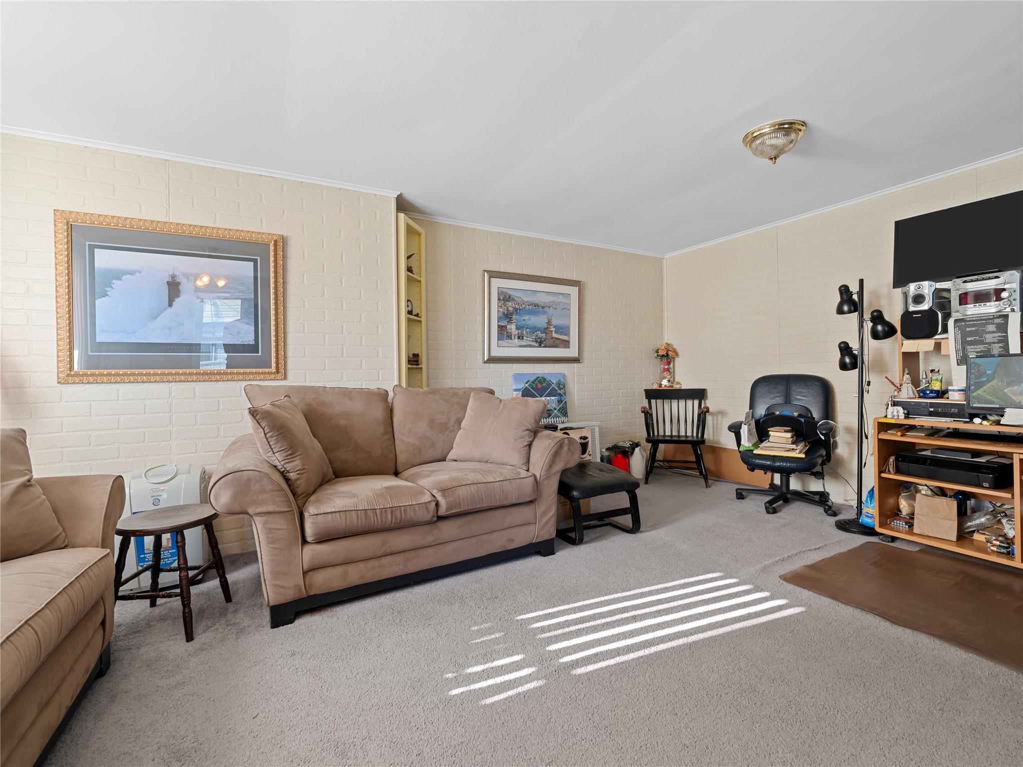 Single Family Savoy  Nassau County, NY 11003, MLS-860732-12