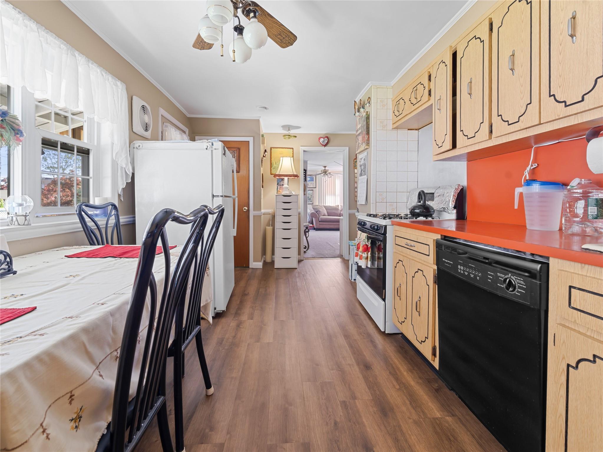 Single Family Savoy  Nassau County, NY 11003, MLS-860732-19