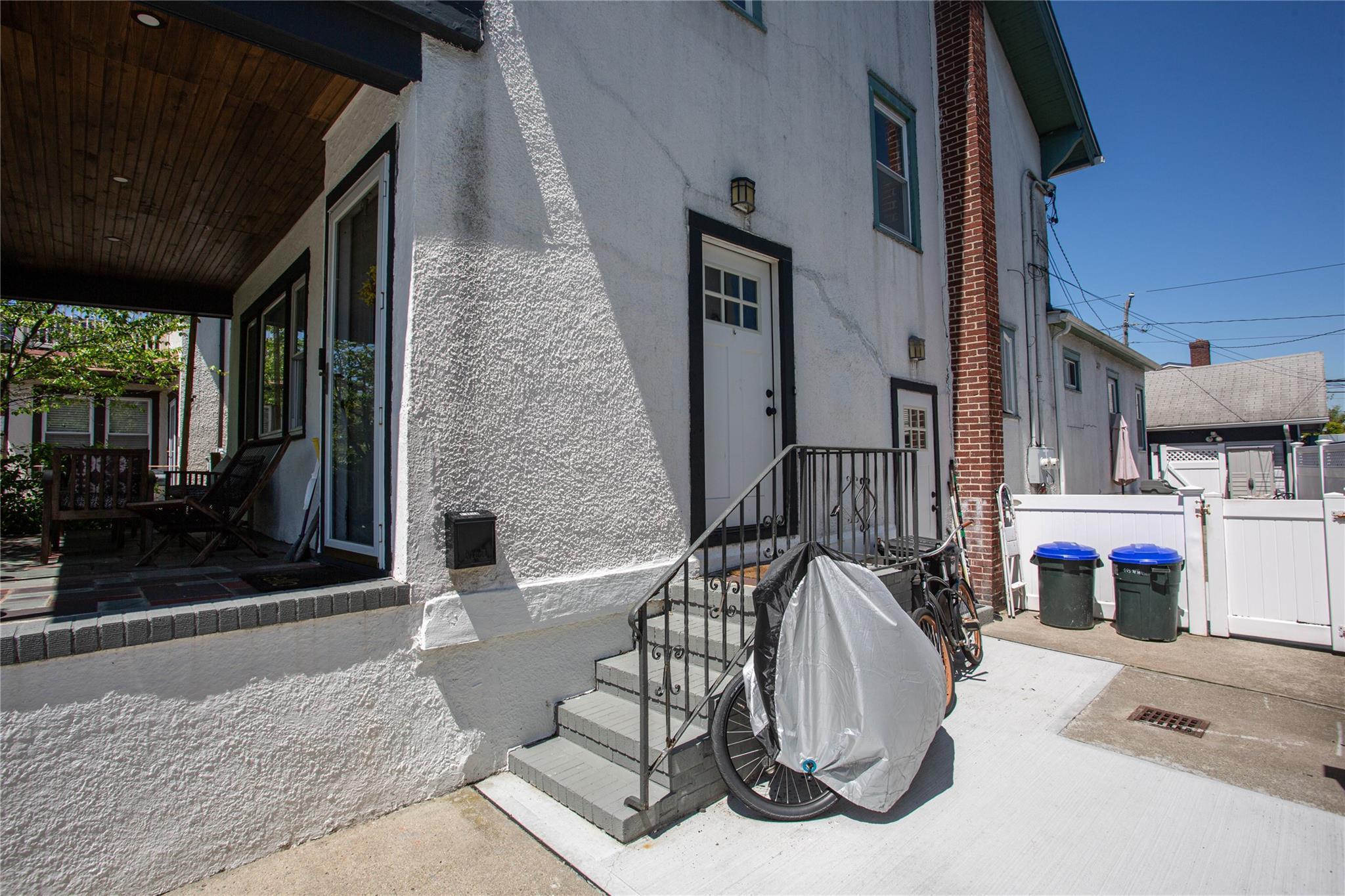 Single Family Walnut  Nassau County, NY 11561, MLS-860738-26