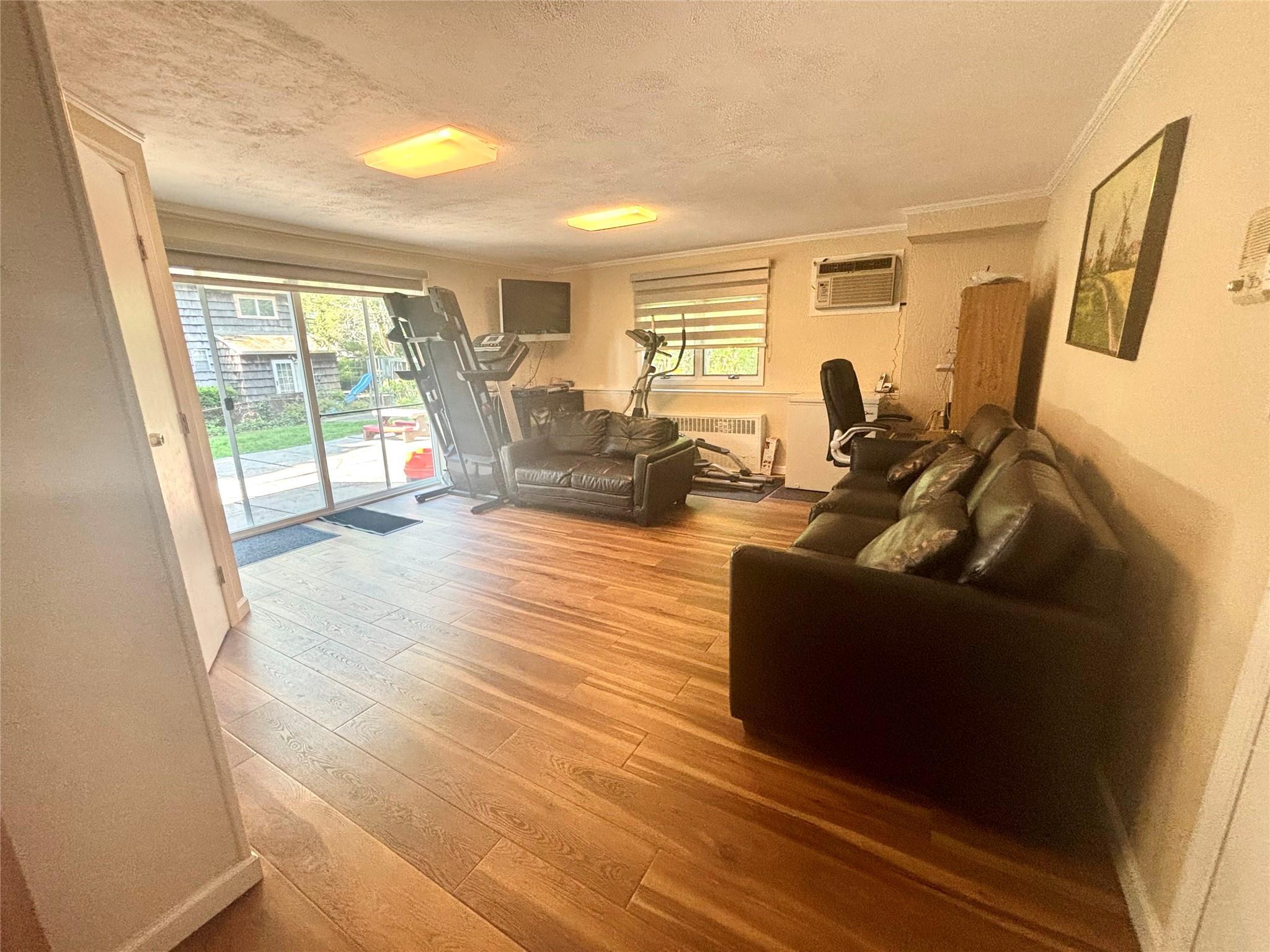 Single Family Bell  Nassau County, NY 11552, MLS-860741-5