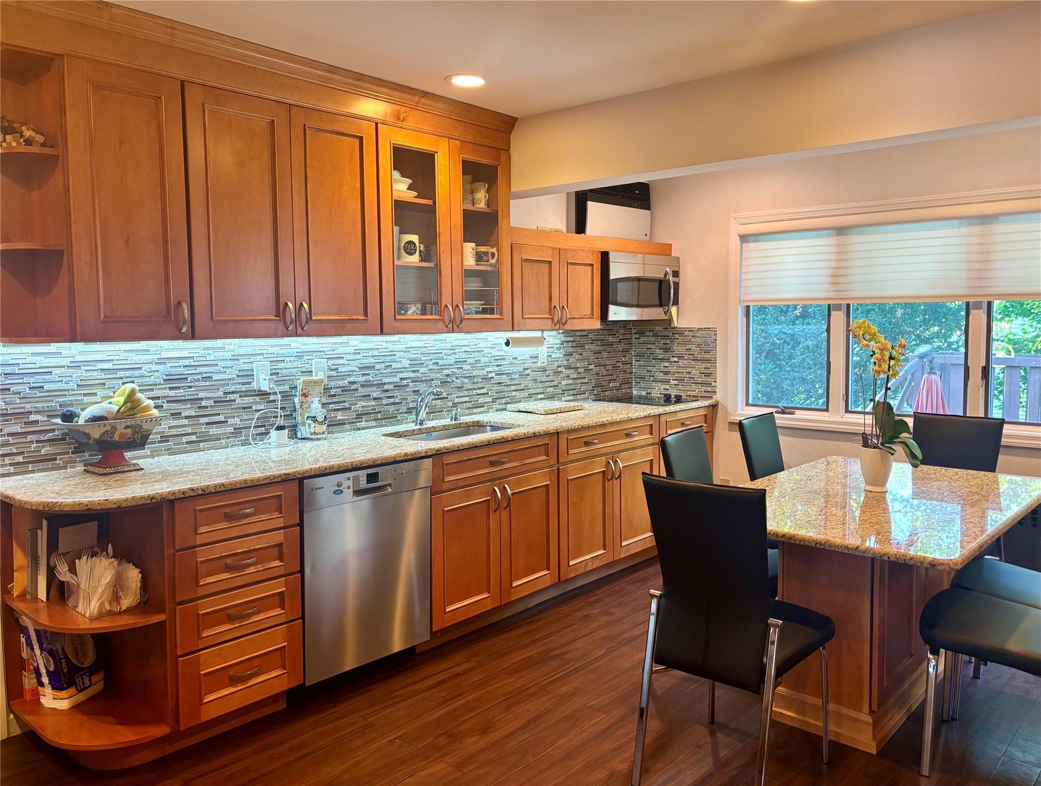 Single Family Bell  Nassau County, NY 11552, MLS-860741-6
