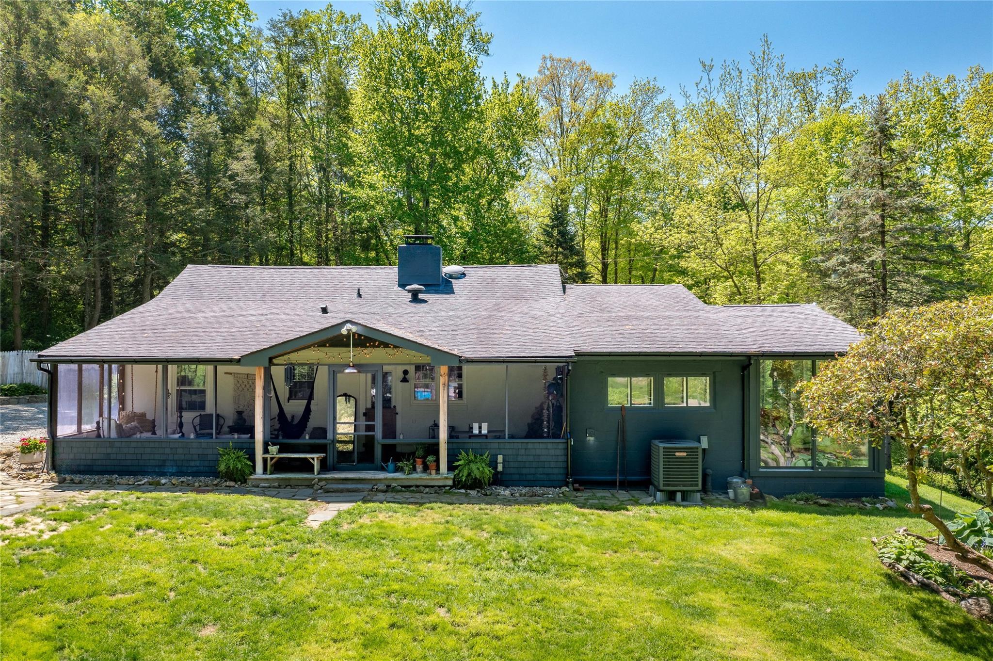 Single Family Sherwood Hill  Putnam County, NY 10509, MLS-860765-28