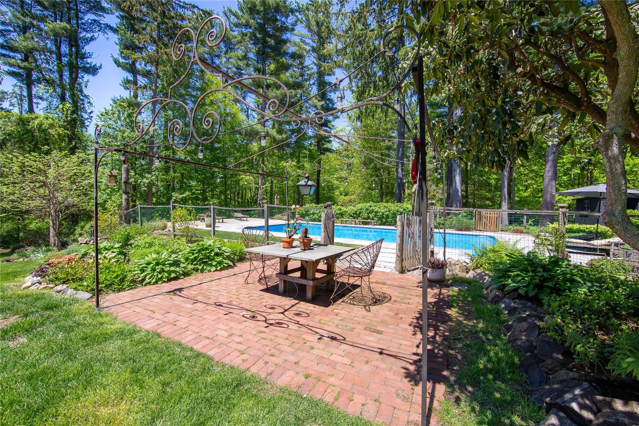 Single Family Sherwood Hill  Putnam County, NY 10509, MLS-860765-35