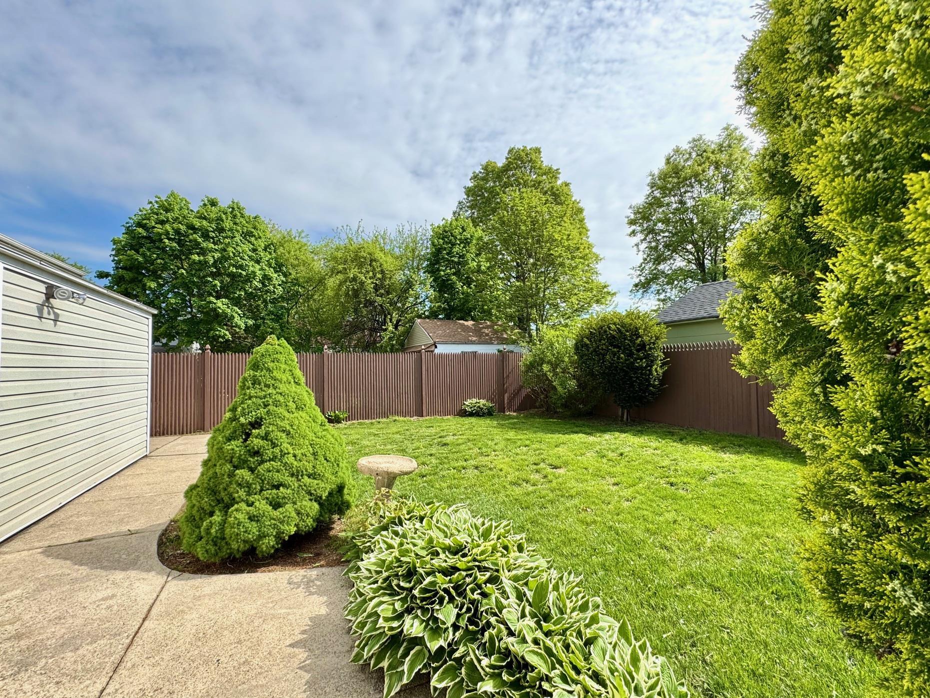Single Family Marshall  Nassau County, NY 11550, MLS-860768-25