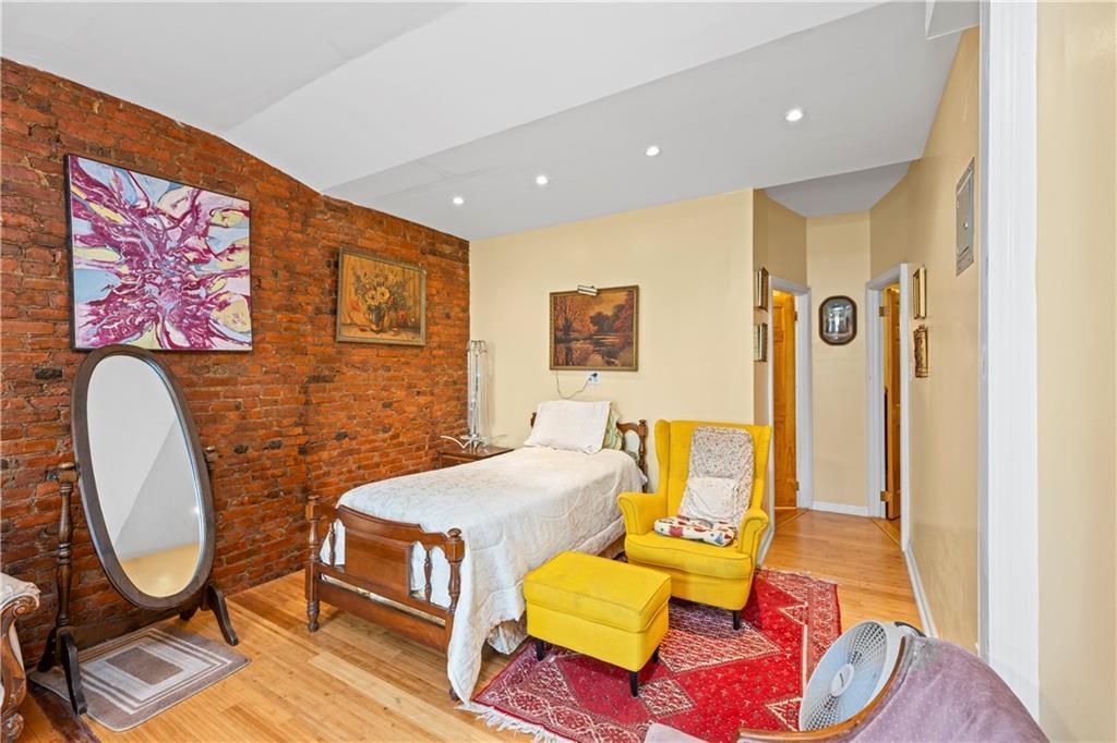 Single Family Monroe  Brooklyn, NY 11221, MLS-860782-21