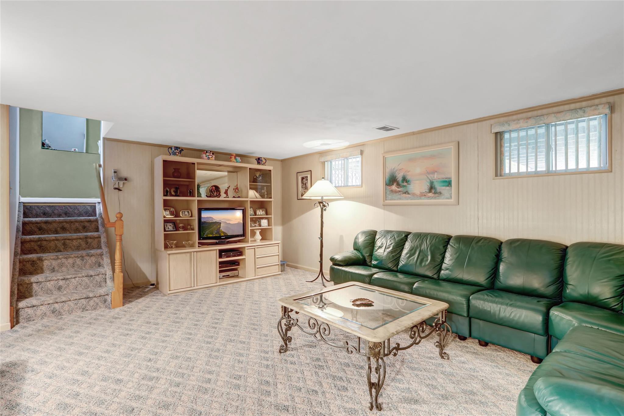 Single Family Balchen  Nassau County, NY 11762, MLS-860793-22