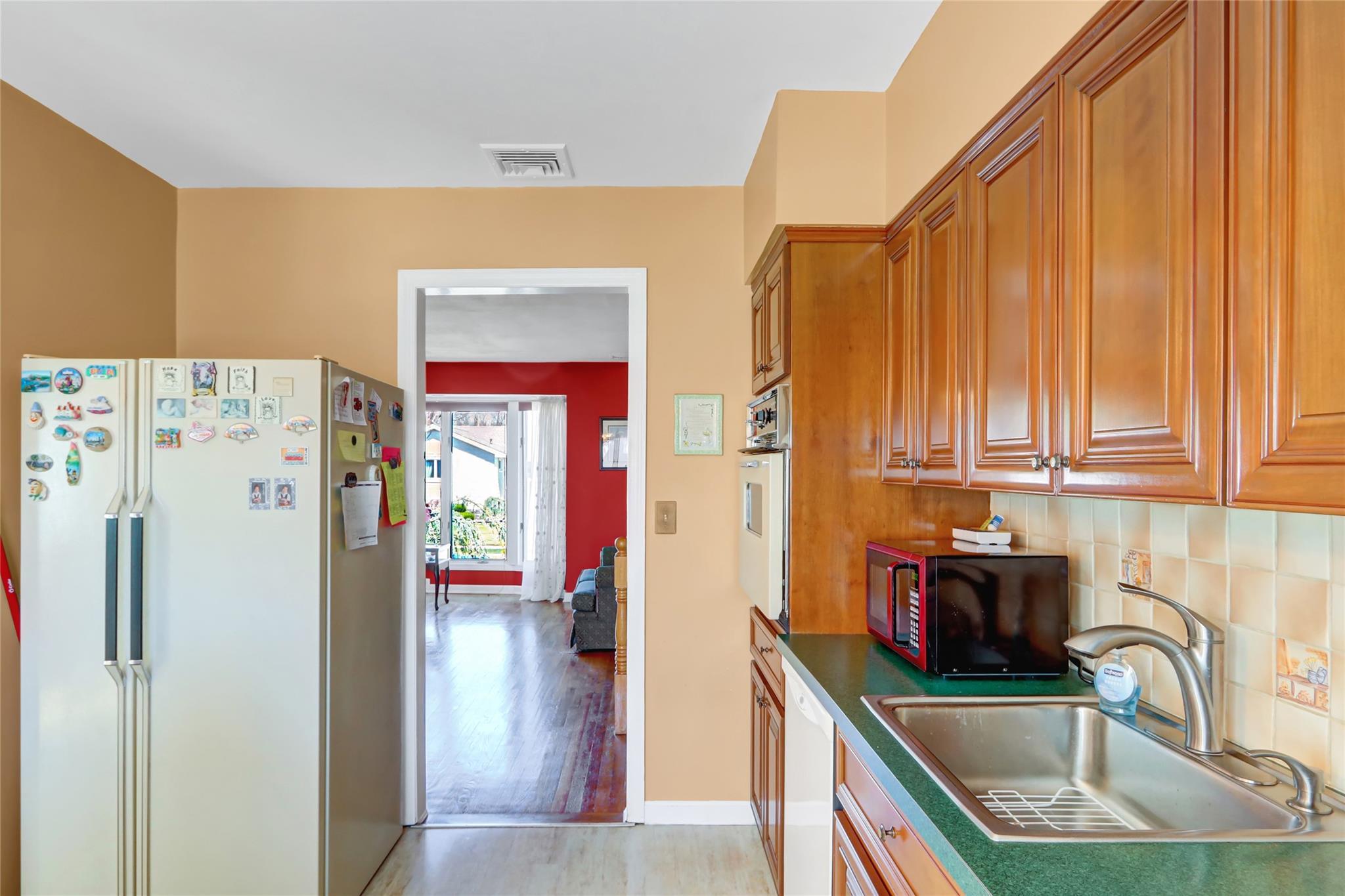 Single Family Balchen  Nassau County, NY 11762, MLS-860793-28