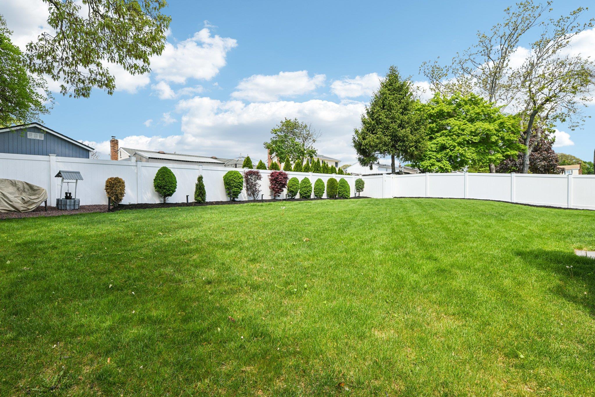 Single Family Galaxie  Suffolk County, NY 11784, MLS-860796-37