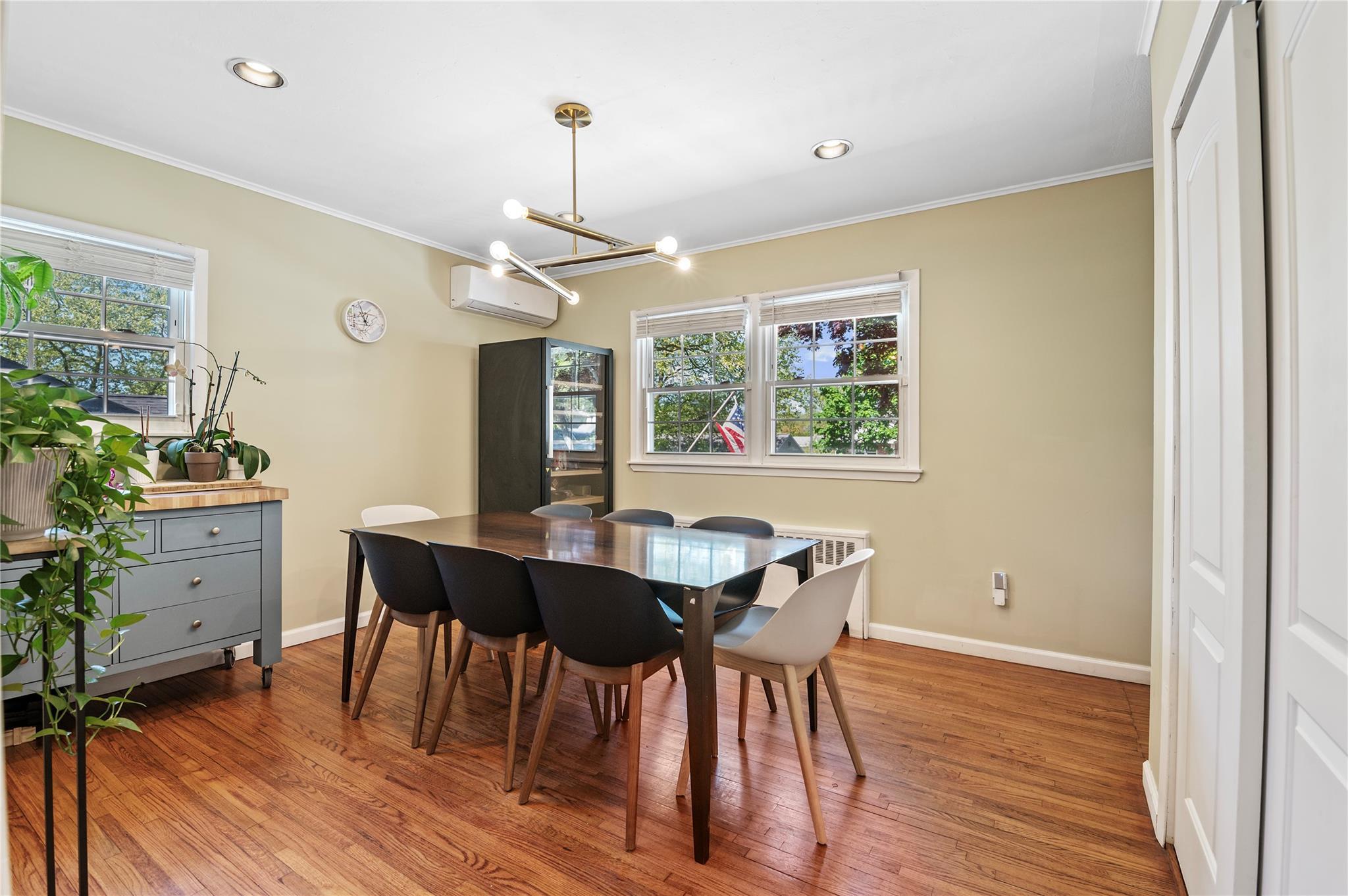 Single Family Paine  Nassau County, NY 11735, MLS-860812-10