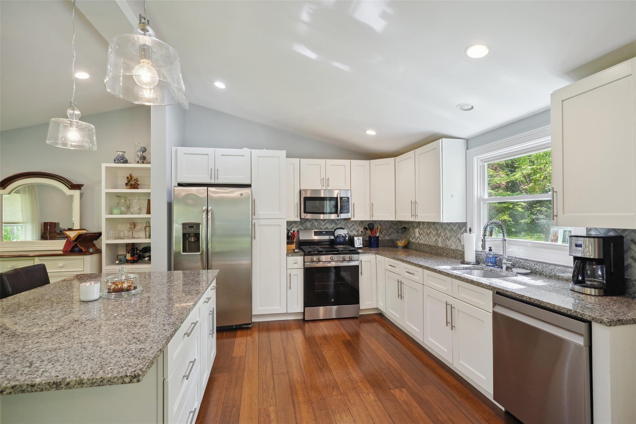 Single Family Kingswood  Westchester County, NY 10590, MLS-860821-10