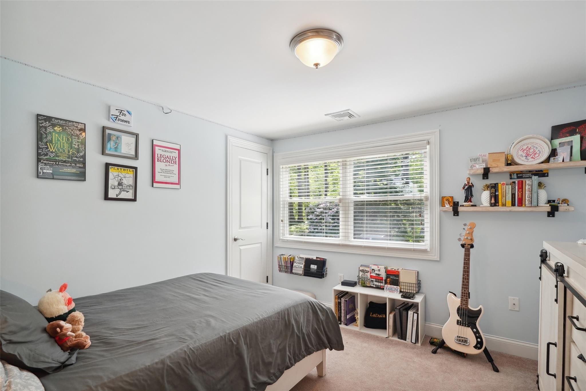 Single Family Kingswood  Westchester County, NY 10590, MLS-860821-14