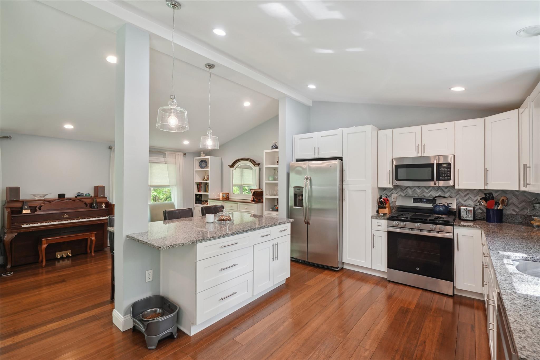Single Family Kingswood  Westchester County, NY 10590, MLS-860821-9