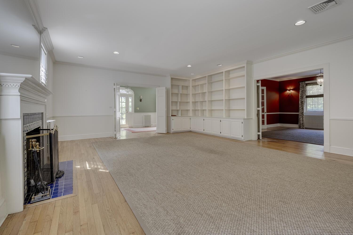 Single Family Cove  Nassau County, NY 11771, MLS-860829-11