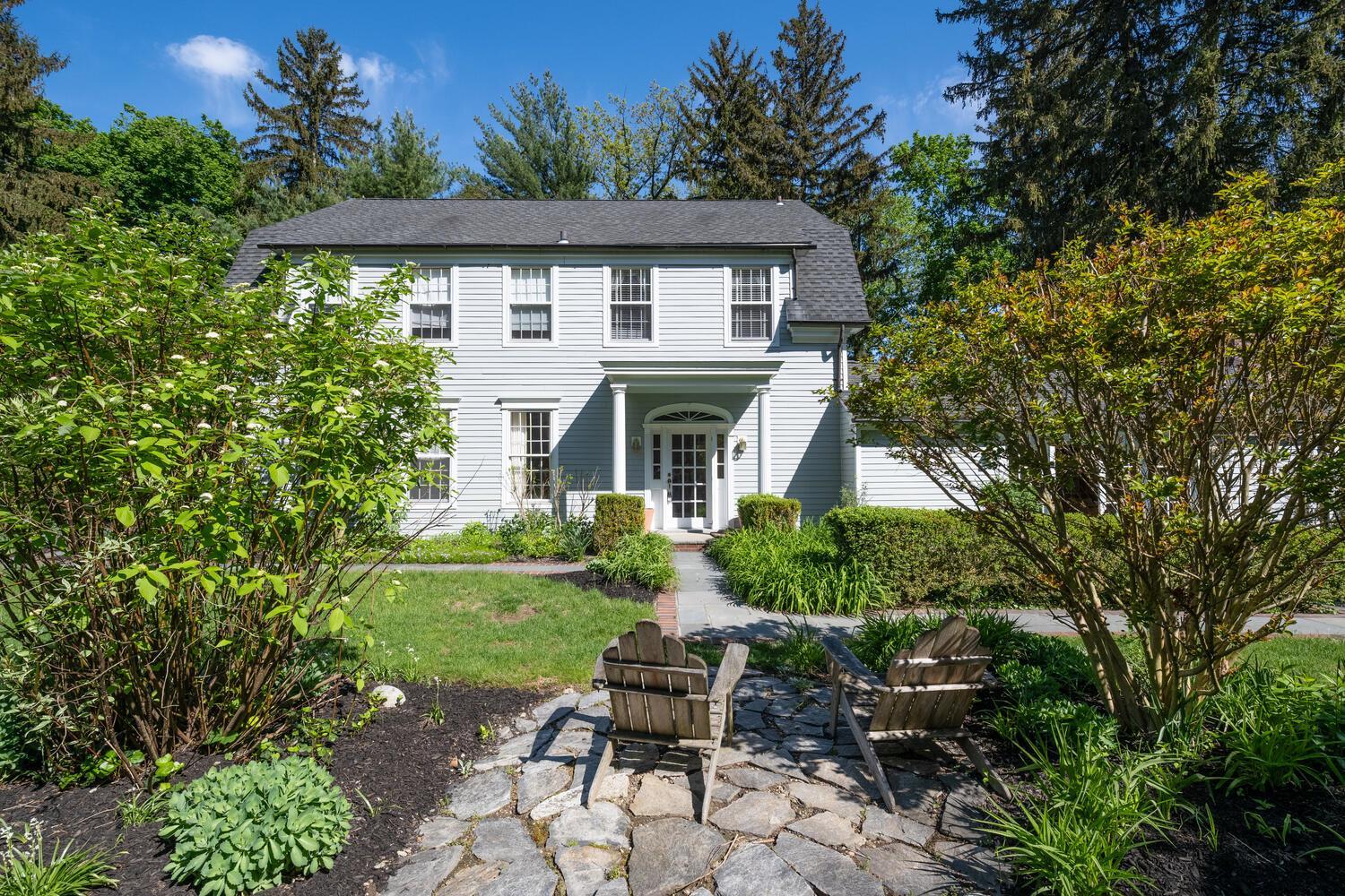 Single Family Cove  Nassau County, NY 11771, MLS-860829-3