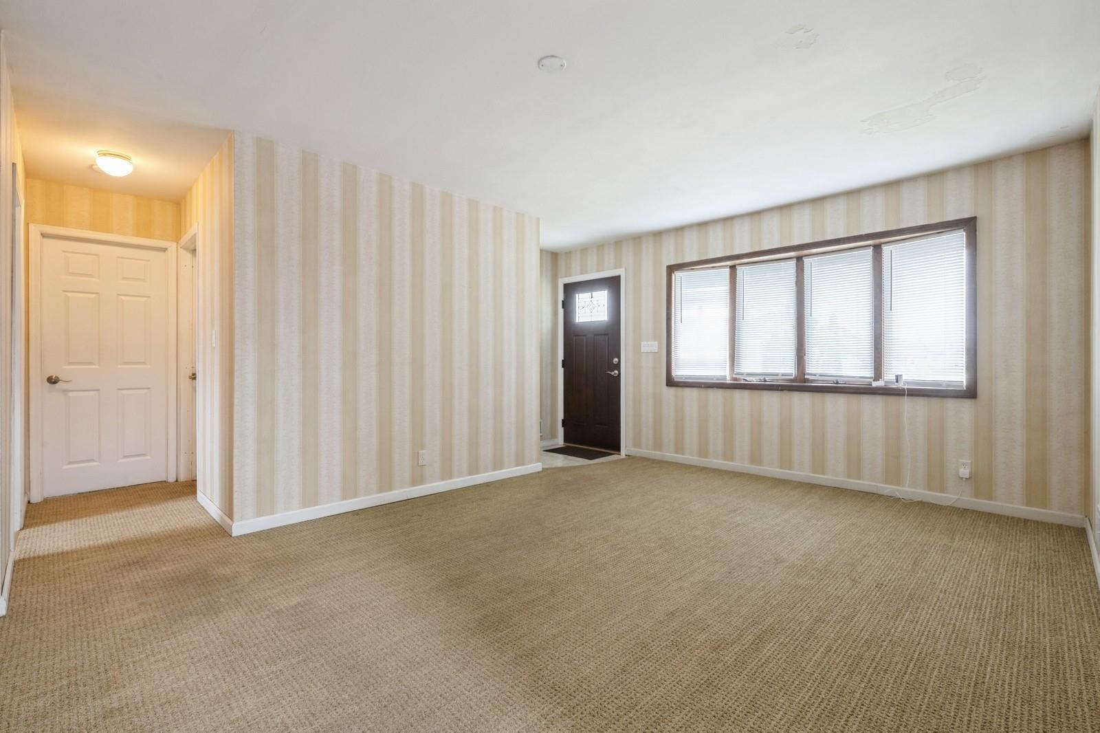 Single Family Kell  Nassau County, NY 11783, MLS-860834-7