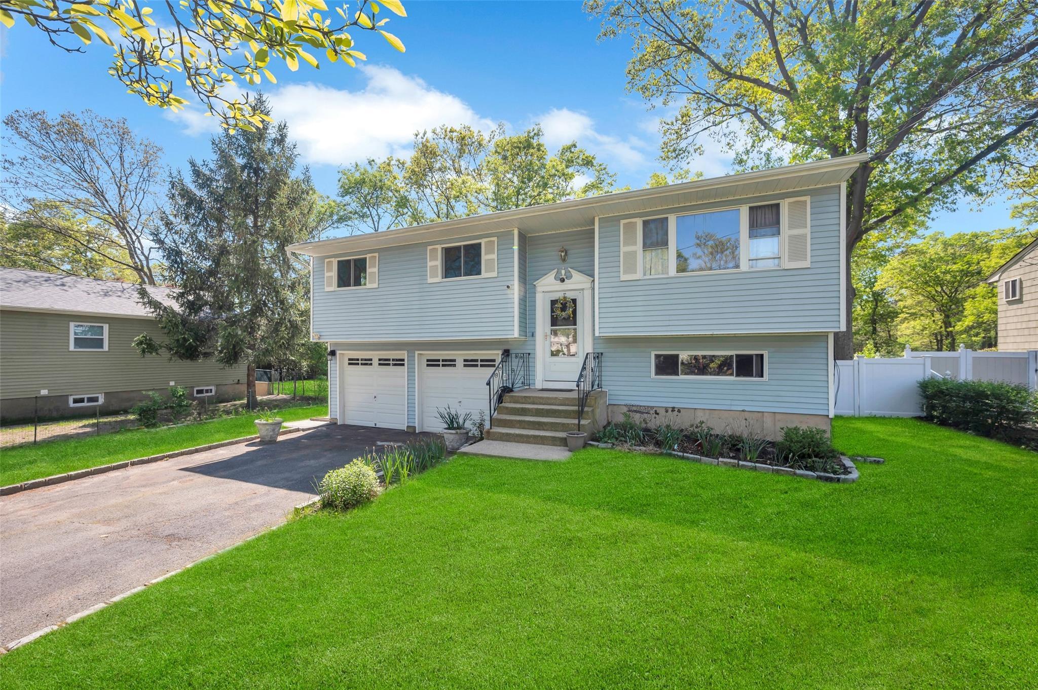Single Family Terry  Suffolk County, NY 11779, MLS-860837-2