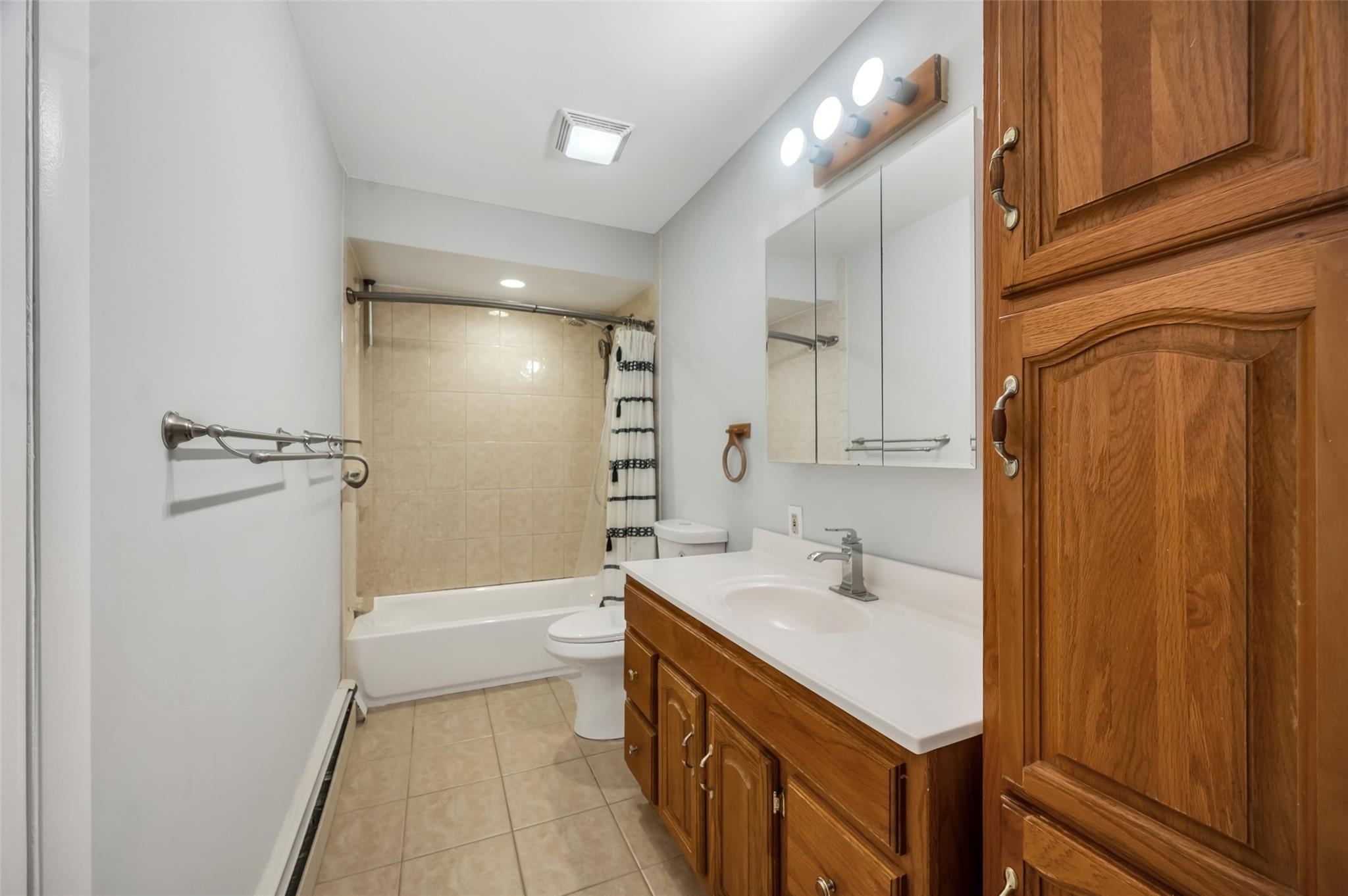 Single Family Terry  Suffolk County, NY 11779, MLS-860837-23