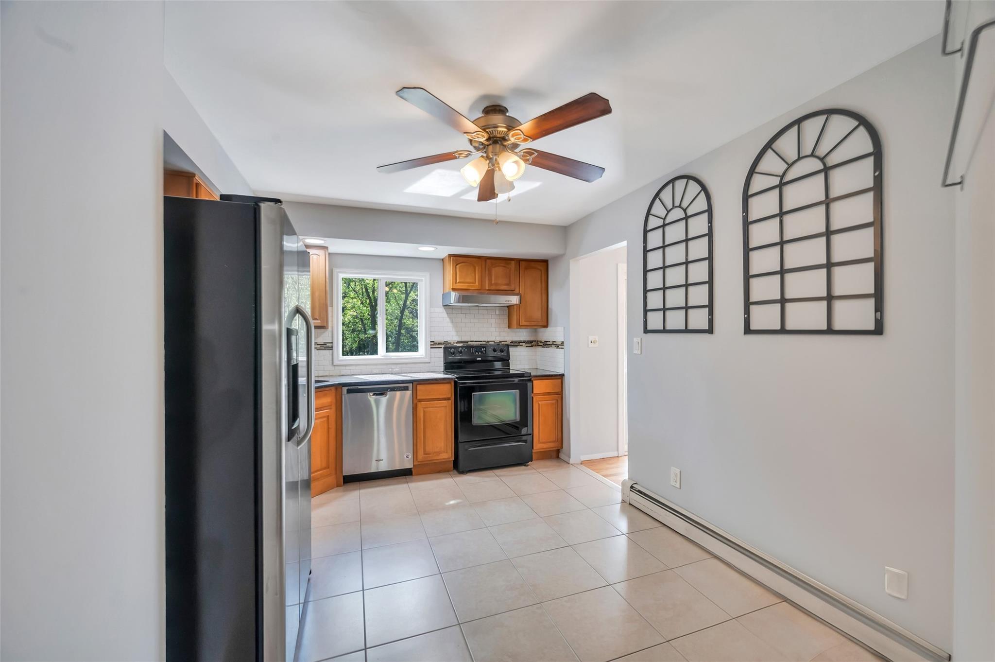 Single Family Terry  Suffolk County, NY 11779, MLS-860837-8