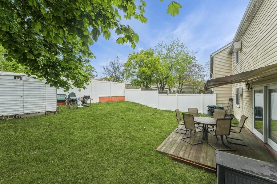 Single Family Bayview  Nassau County, NY 11096, MLS-860838-19