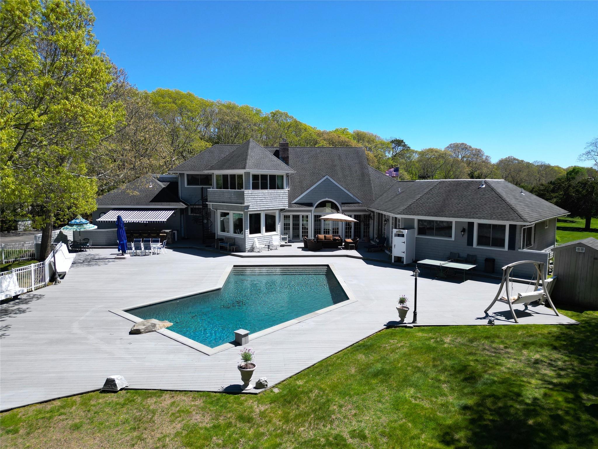 Single Family Montauk  Suffolk County, NY 11977, MLS-860852-10