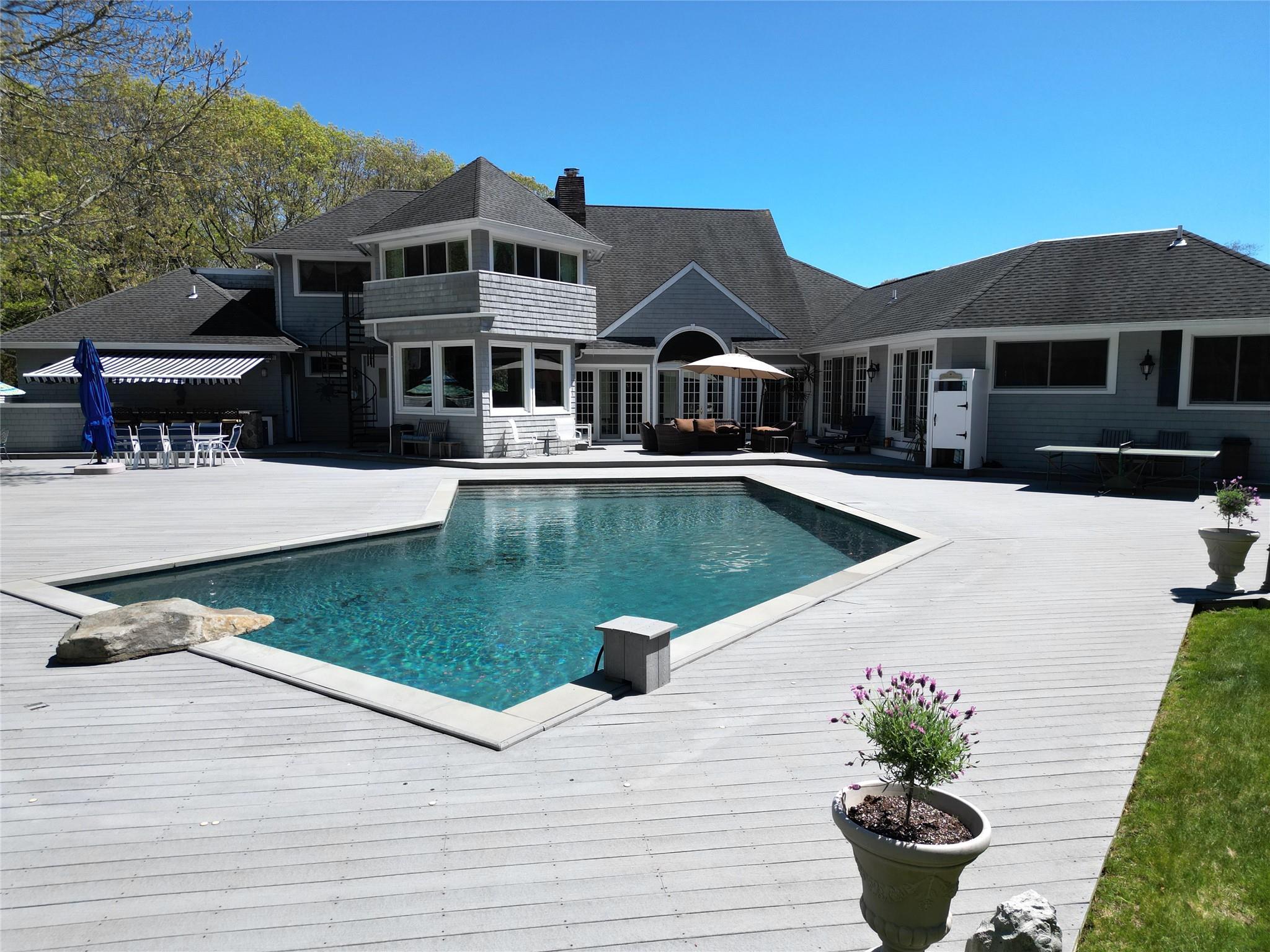 Single Family Montauk  Suffolk County, NY 11977, MLS-860852-11