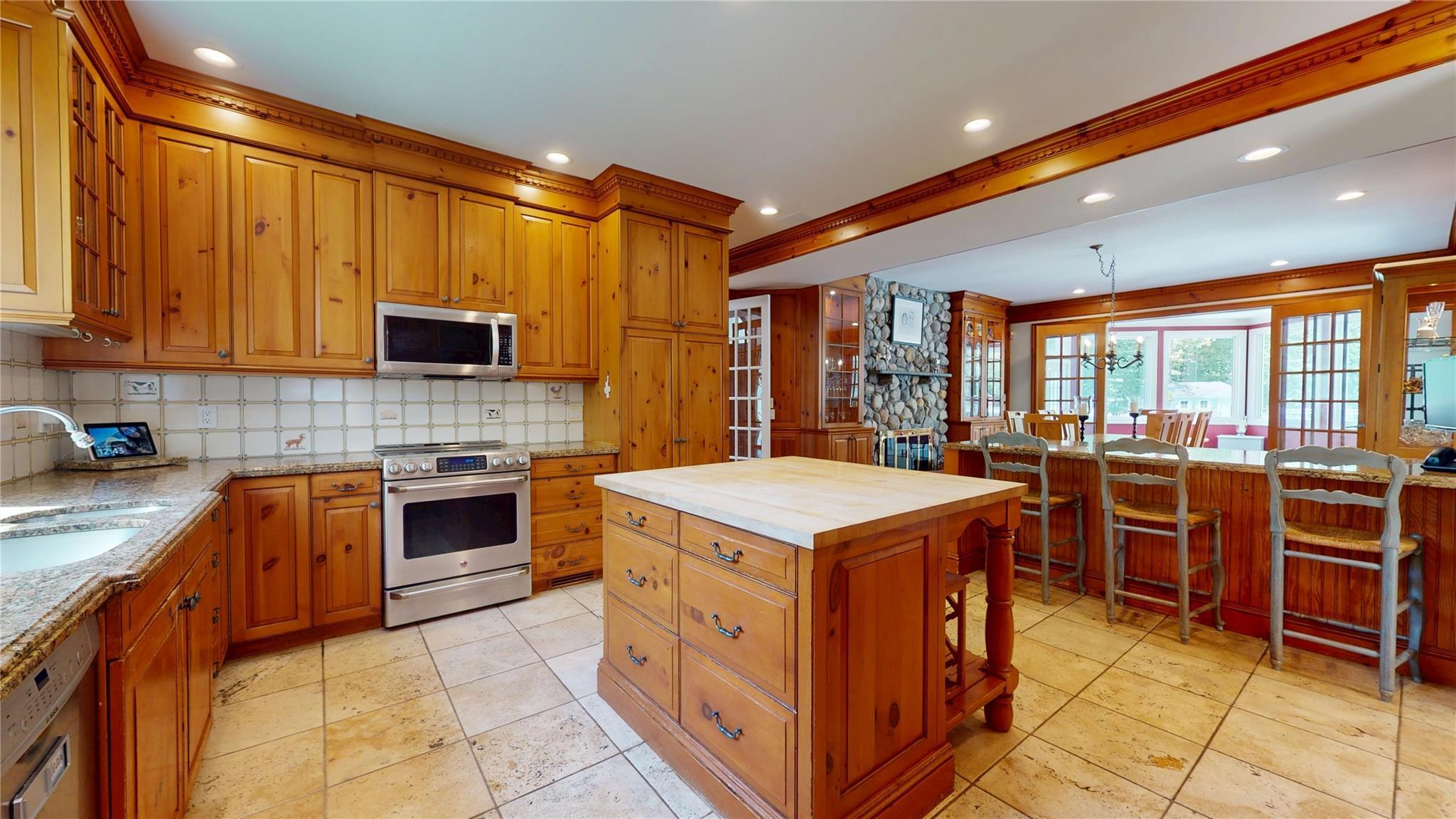 Single Family Montauk  Suffolk County, NY 11977, MLS-860852-27