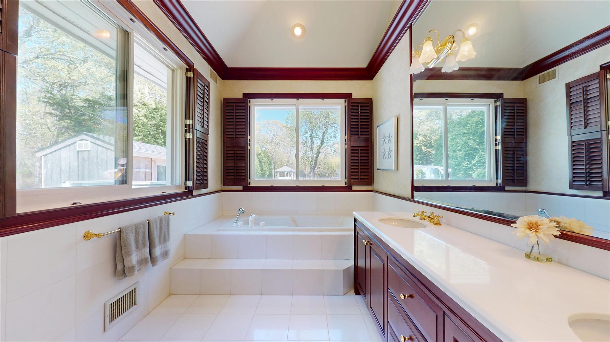 Single Family Montauk  Suffolk County, NY 11977, MLS-860852-46