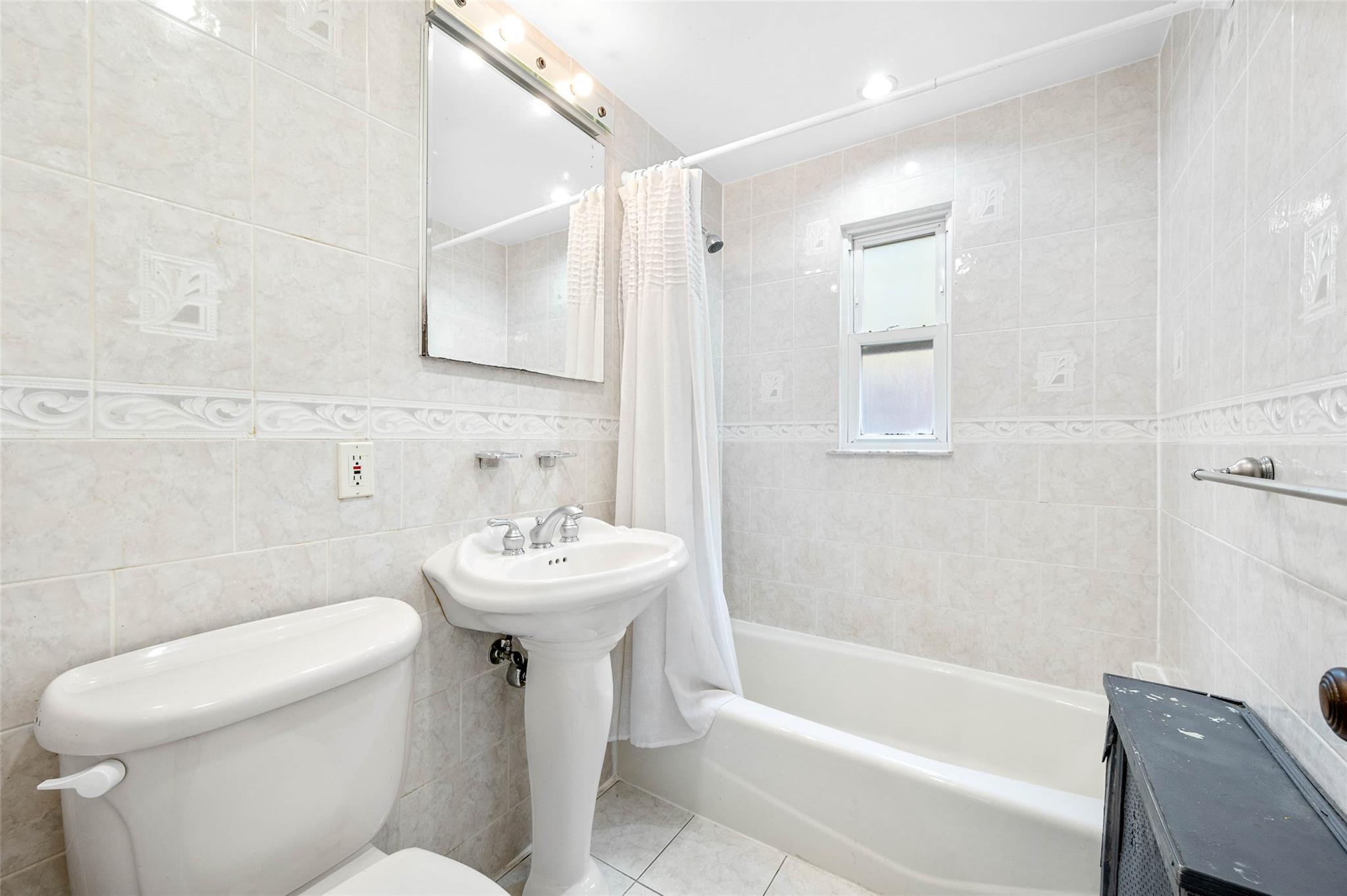 Single Family 234th  Queens, NY 11422, MLS-860867-13