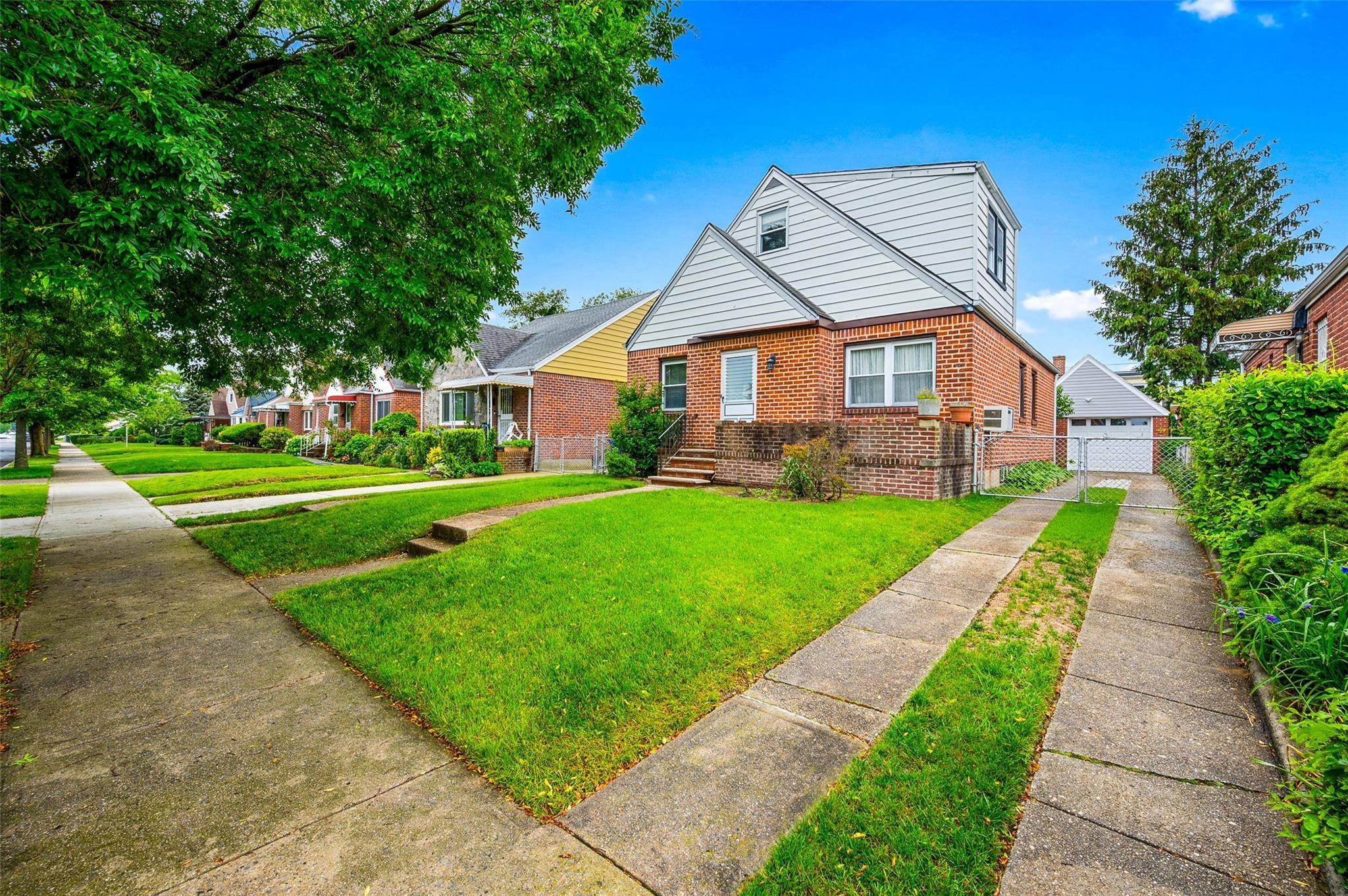 Single Family 234th  Queens, NY 11422, MLS-860867-21
