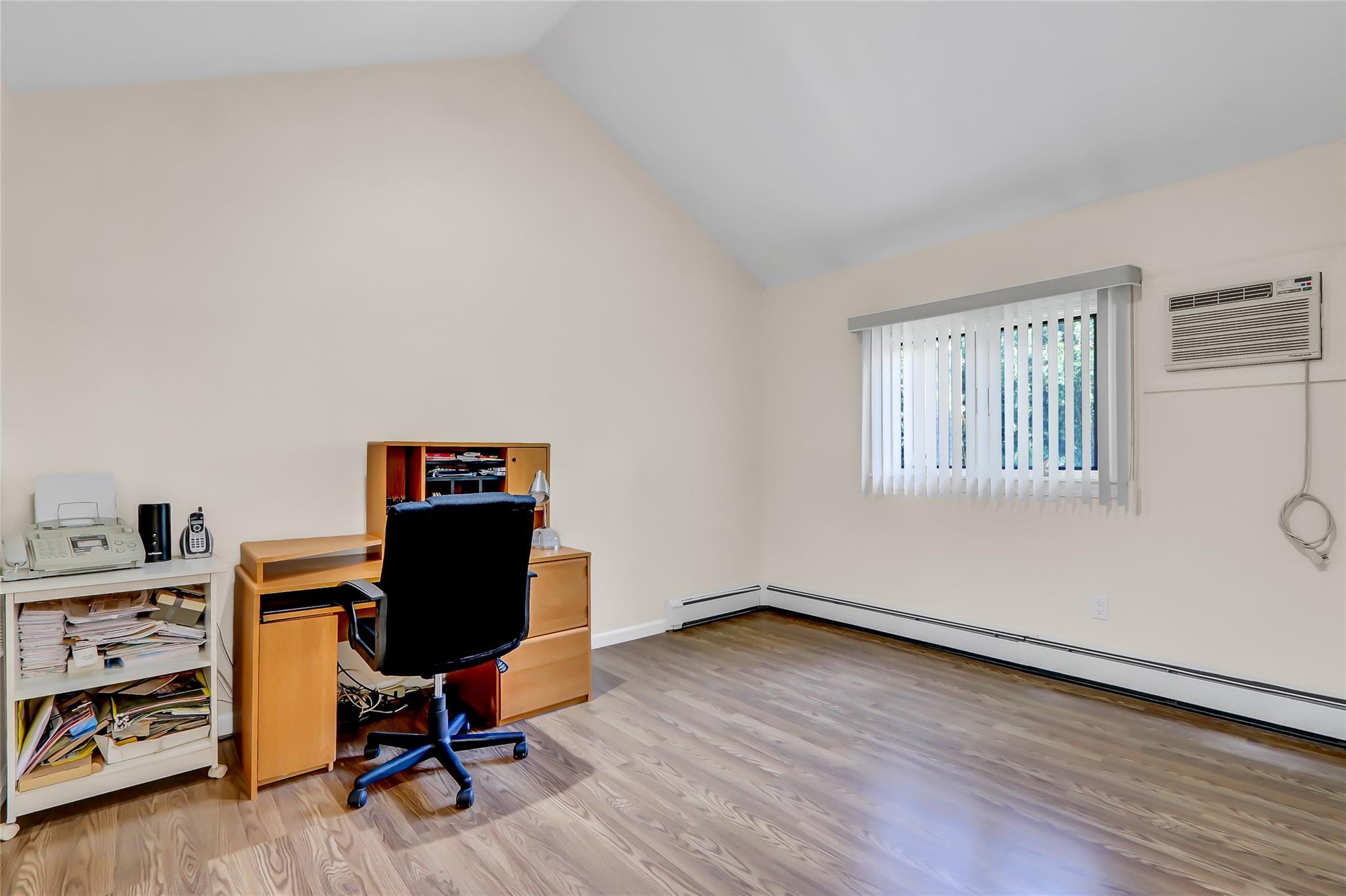 Single Family Santapogue  Suffolk County, NY 11757, MLS-860882-11