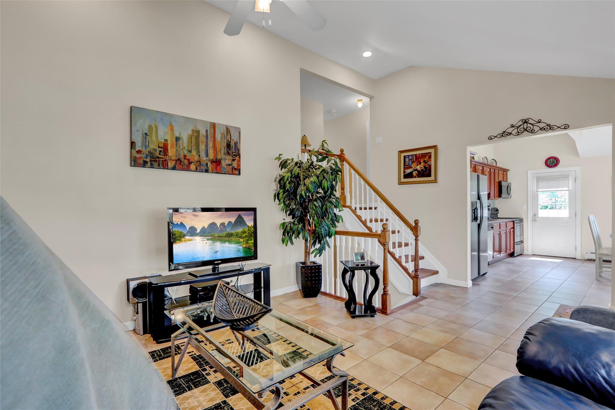 Single Family Santapogue  Suffolk County, NY 11757, MLS-860882-4