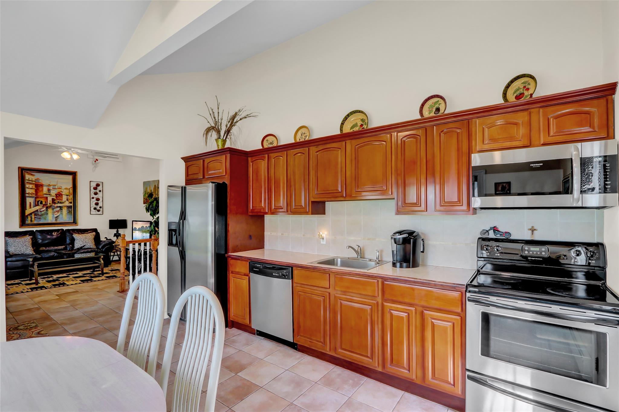 Single Family Santapogue  Suffolk County, NY 11757, MLS-860882-9