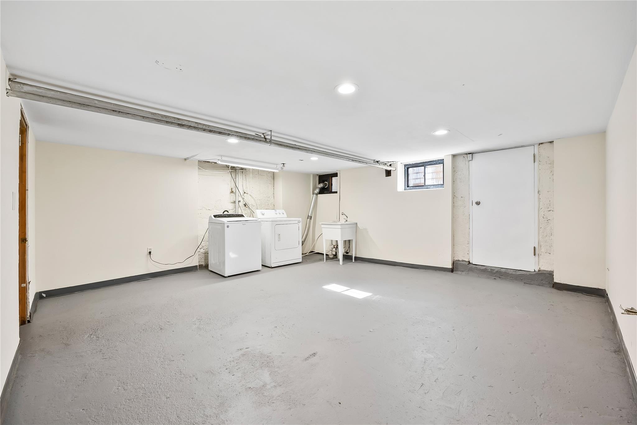 Single Family 167th  Queens, NY 11358, MLS-860891-21