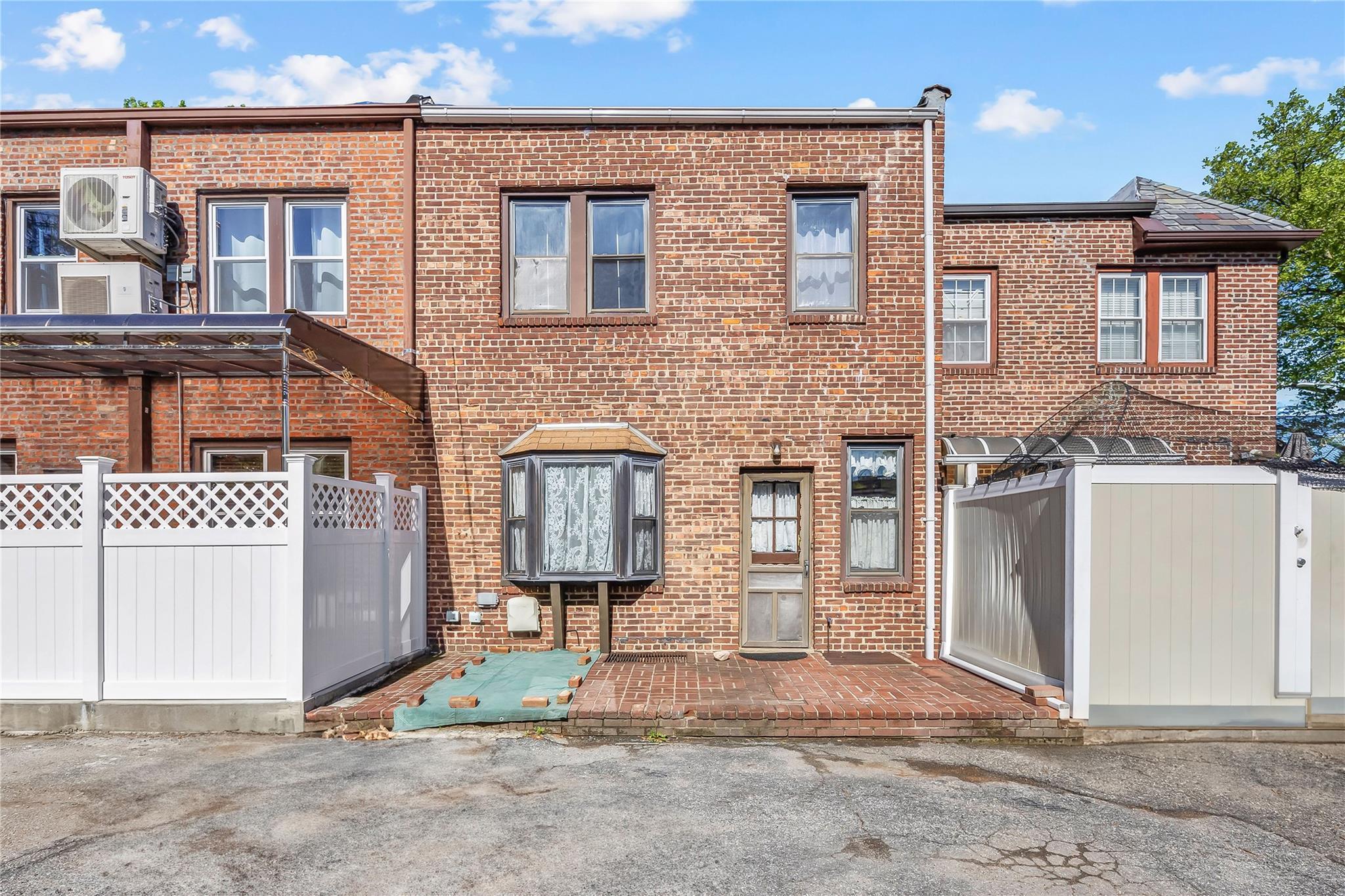 Single Family 167th  Queens, NY 11358, MLS-860891-22