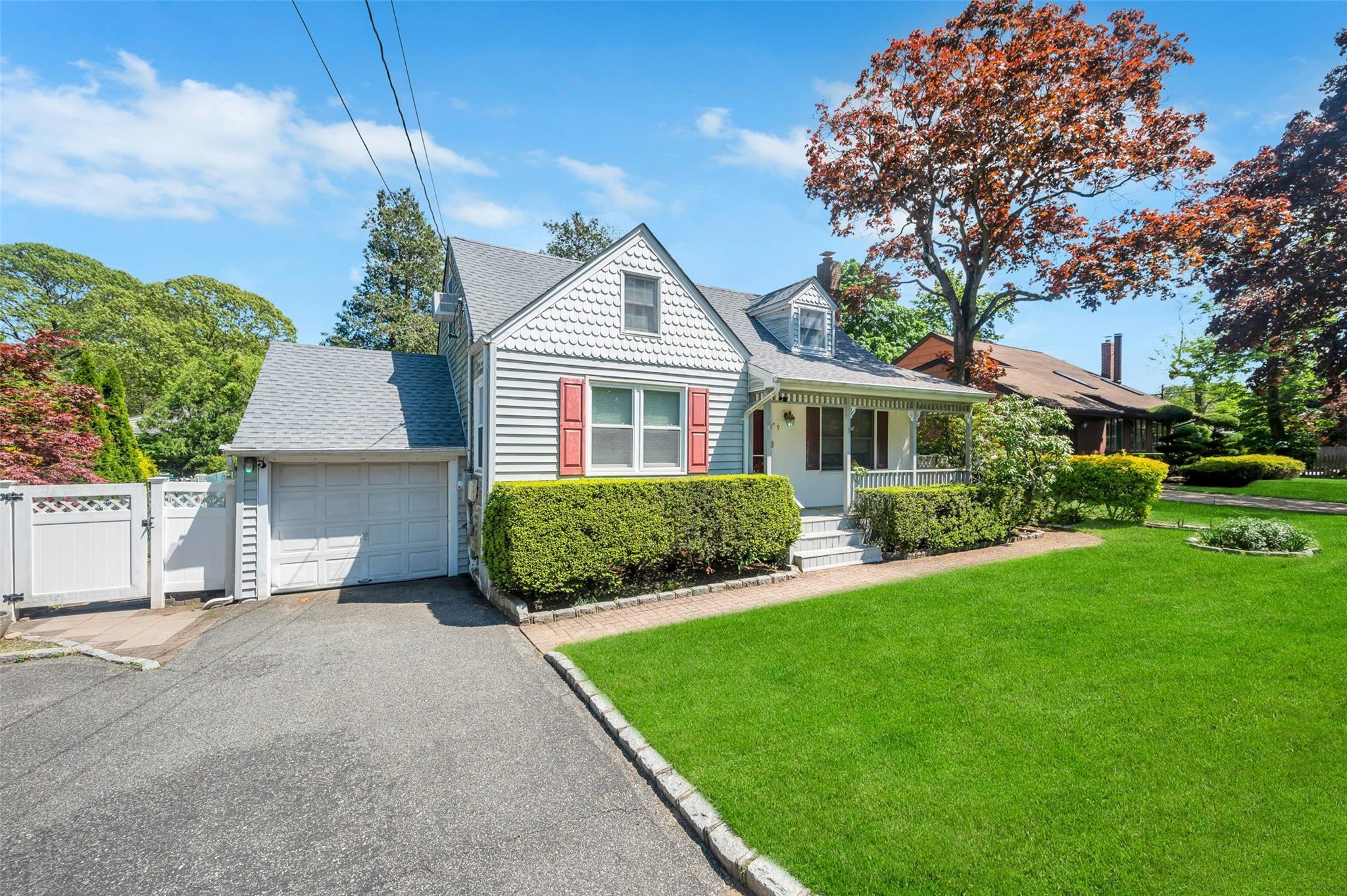Single Family Forest  Suffolk County, NY 11754, MLS-860895-4
