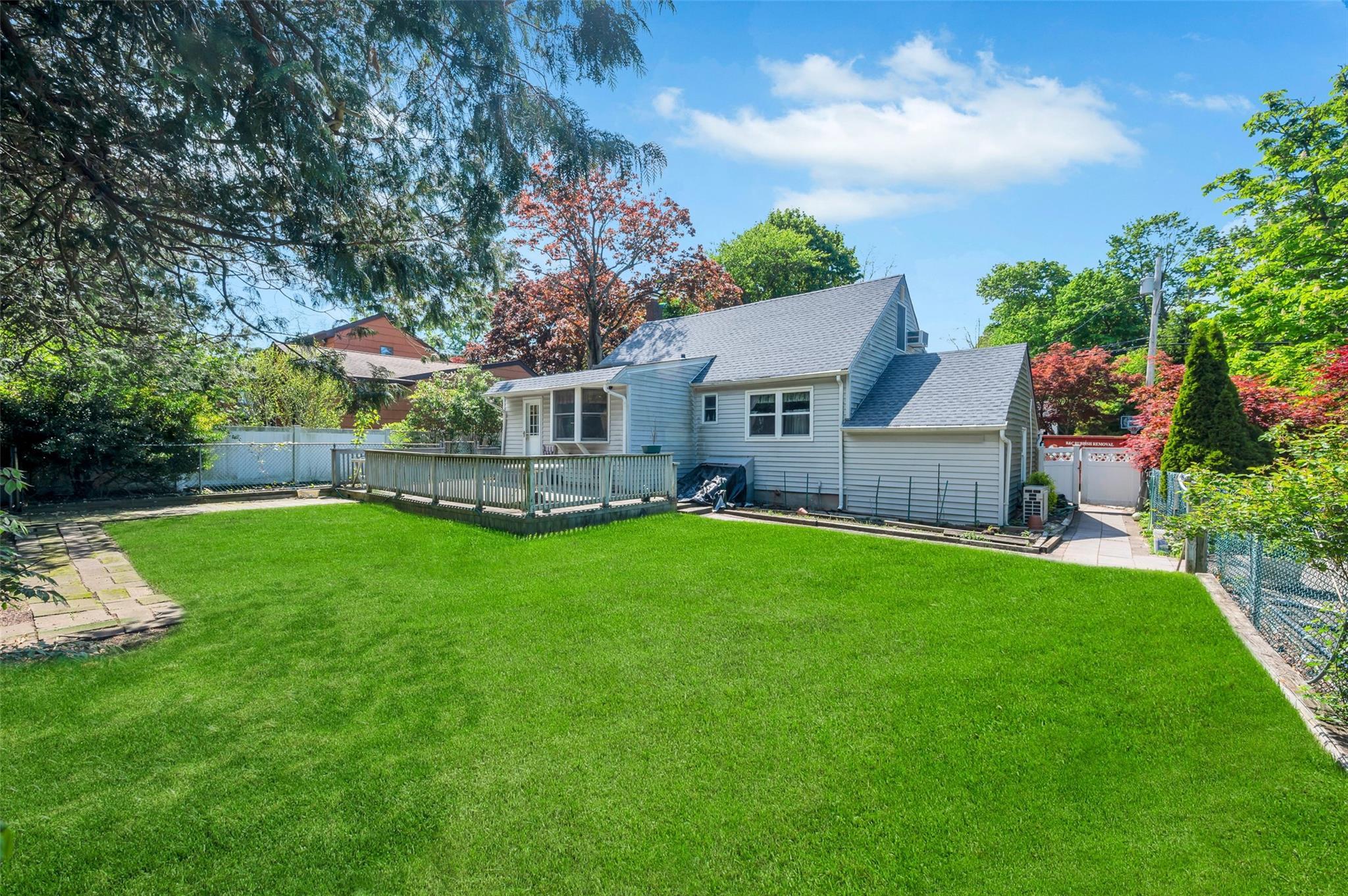 Single Family Forest  Suffolk County, NY 11754, MLS-860895-5