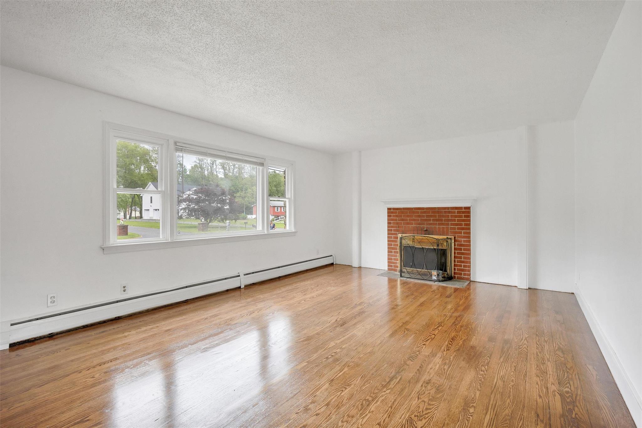 Single Family Vassar  Dutchess County, NY 12603, MLS-860901-7