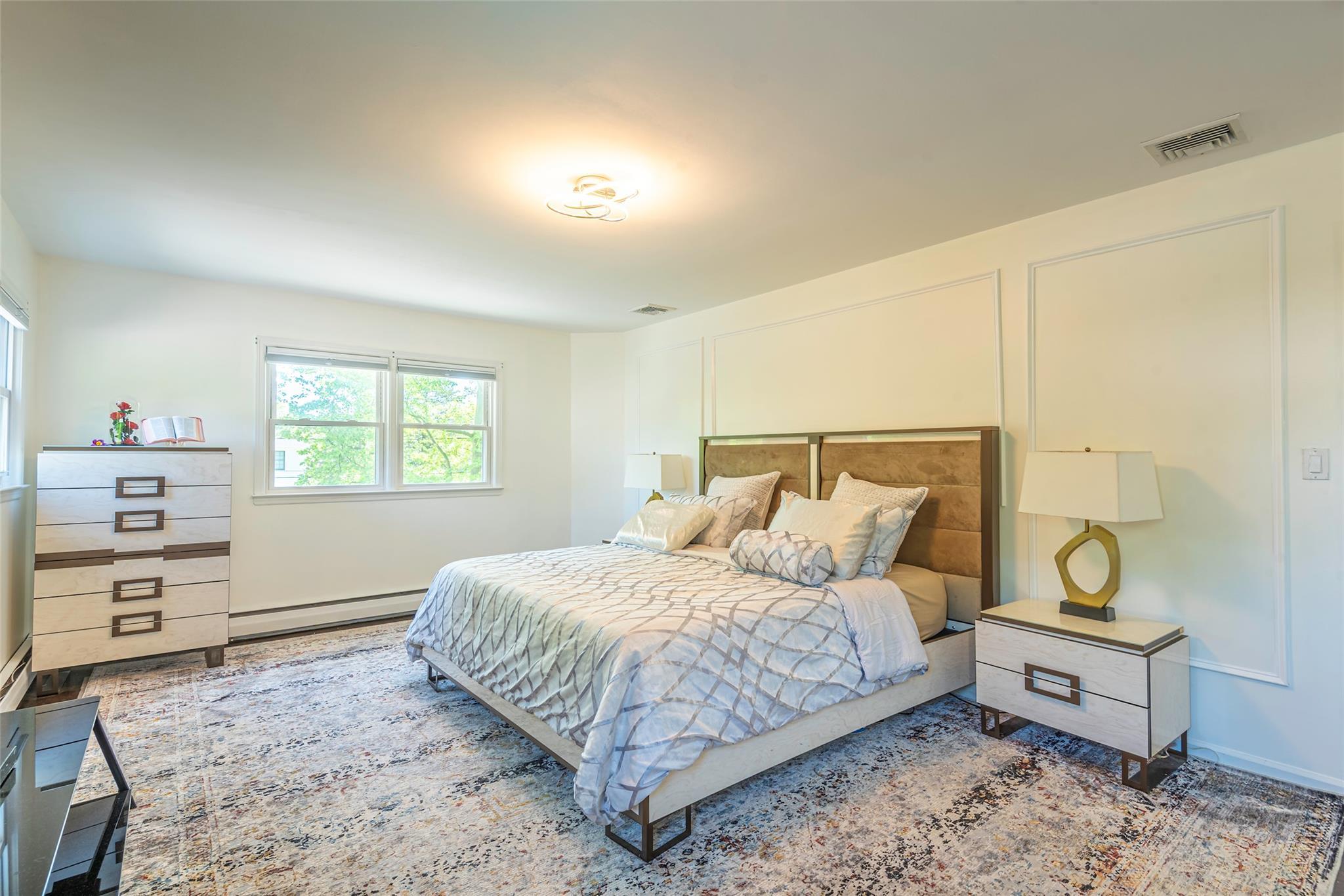 Single Family Grayon  Suffolk County, NY 11746, MLS-860917-19