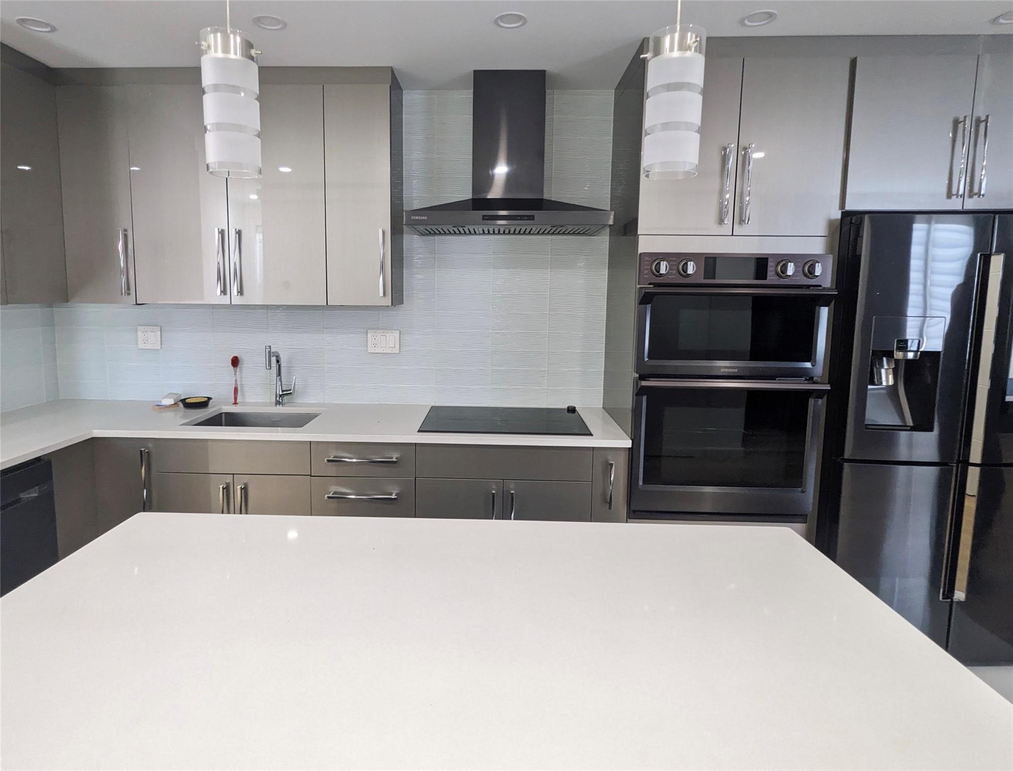 Single Family 61 Street  Queens, NY 11379, MLS-860921-16