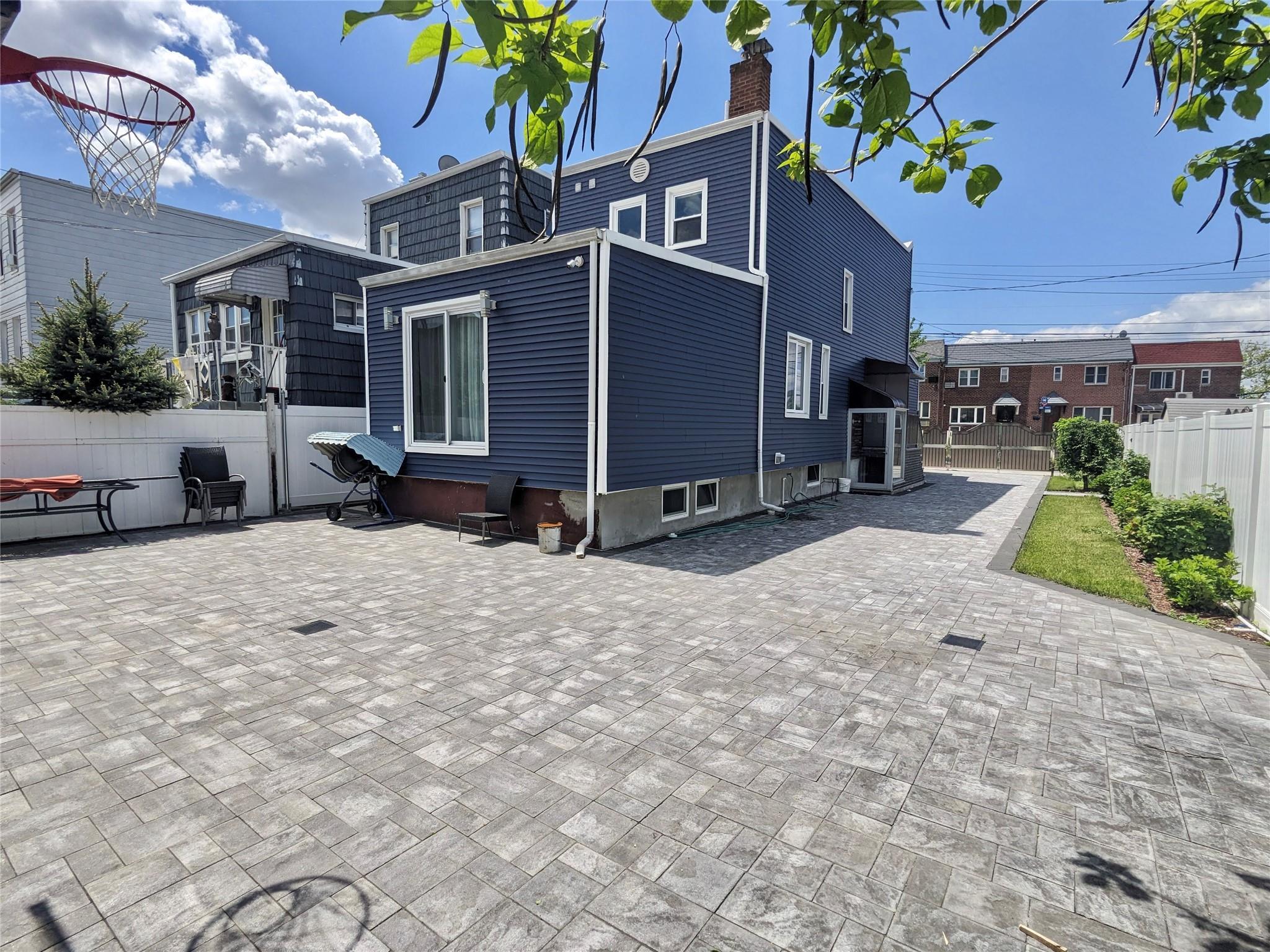 Single Family 61 Street  Queens, NY 11379, MLS-860921-2