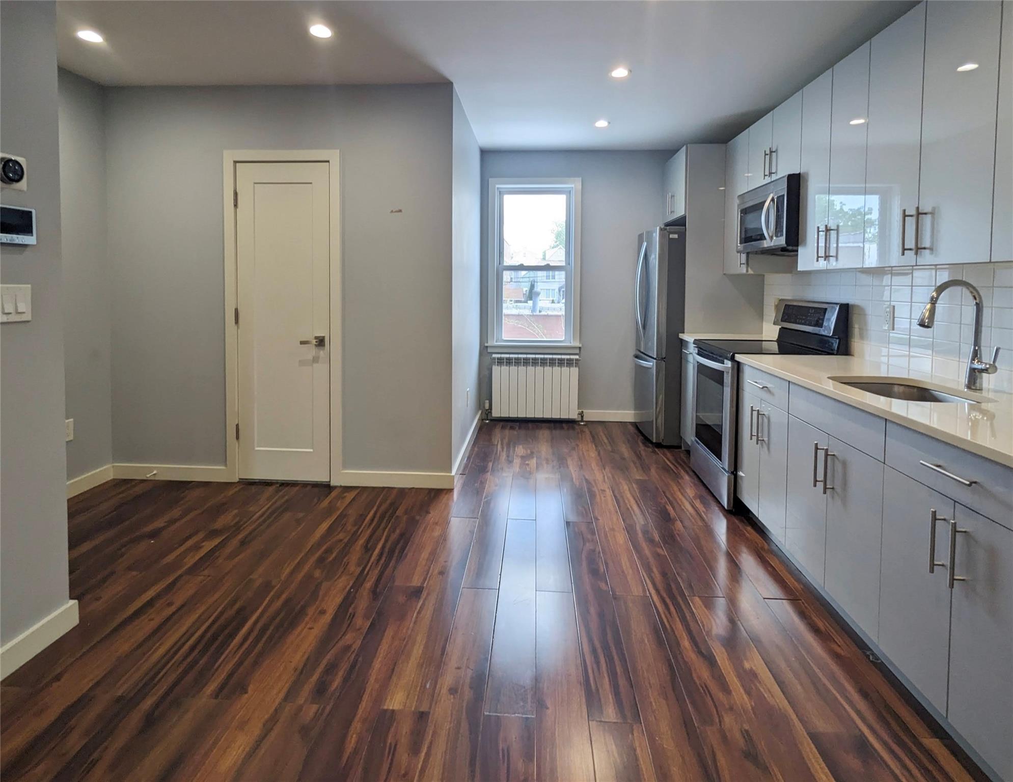 Single Family 61 Street  Queens, NY 11379, MLS-860921-21