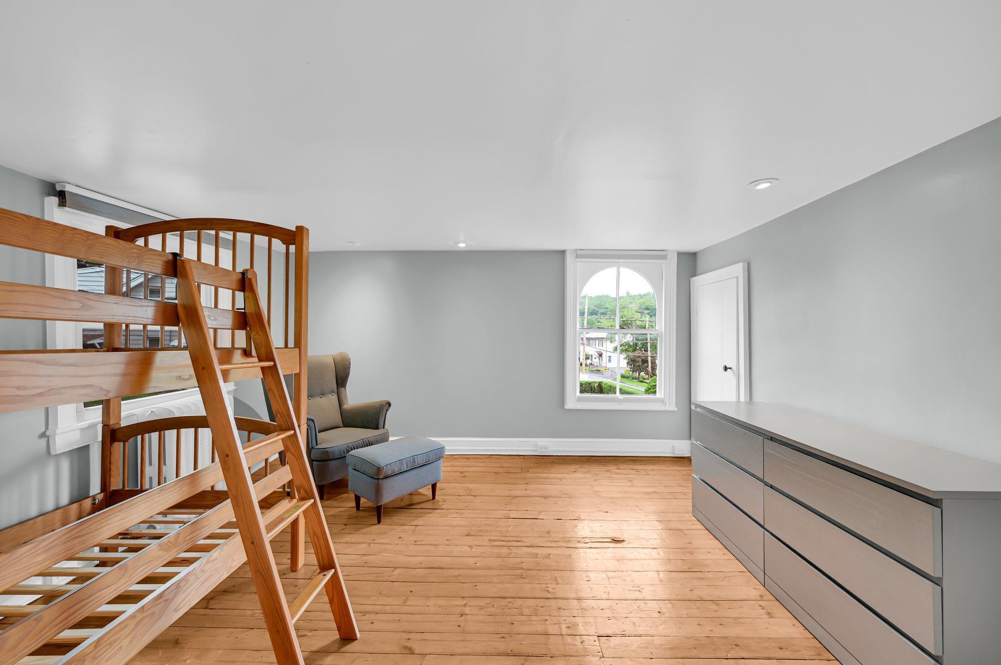 Single Family Revolutionary  Westchester County, NY 10562, MLS-860923-15