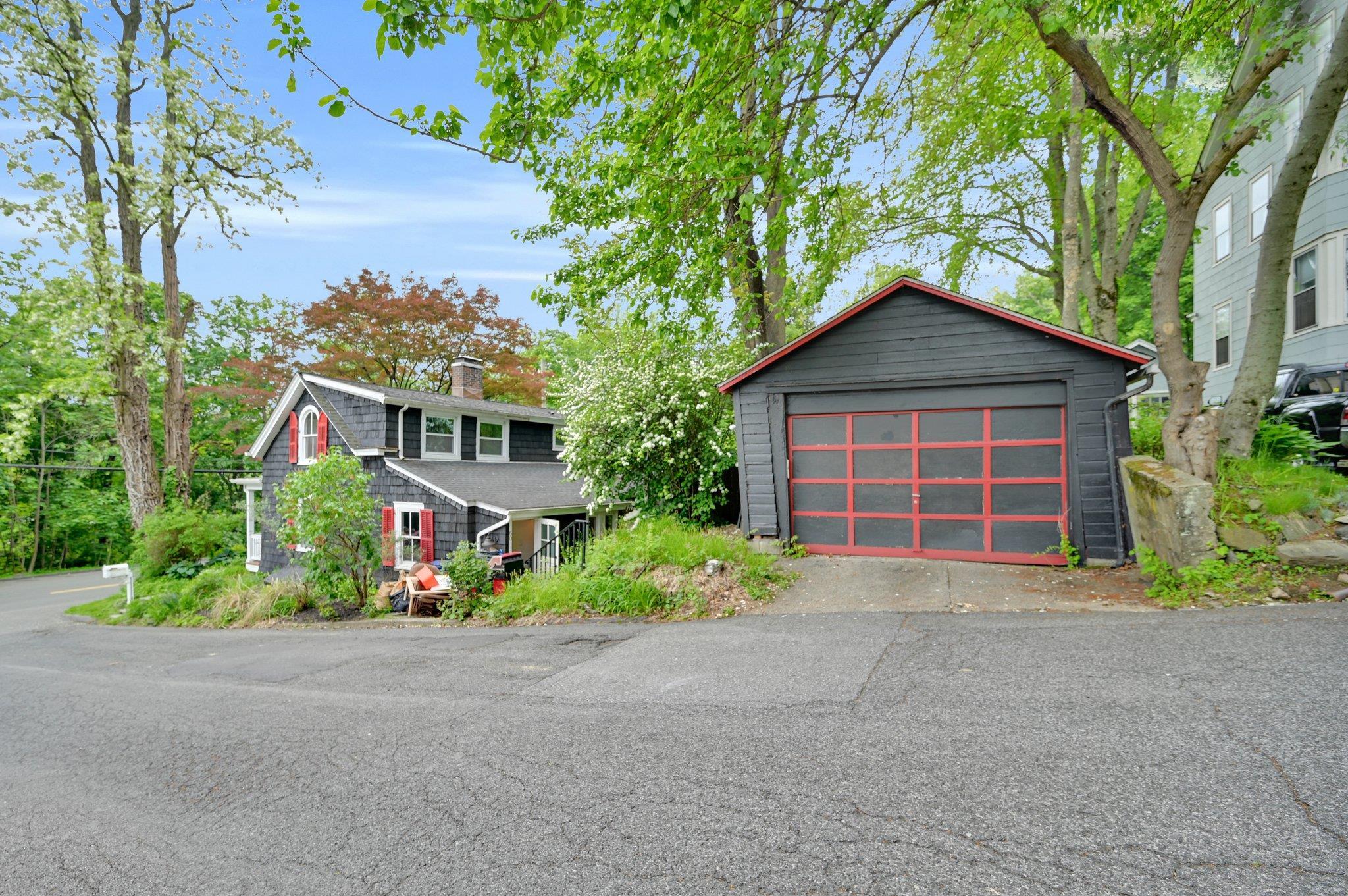 Single Family Revolutionary  Westchester County, NY 10562, MLS-860923-30