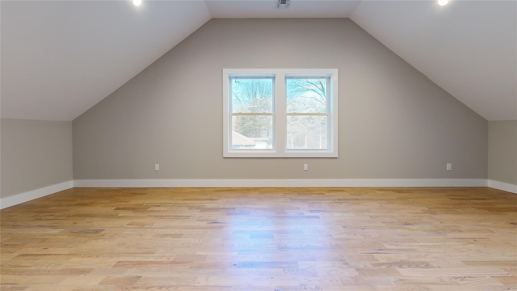 Single Family Brookfield  Suffolk County, NY 11934, MLS-860924-32