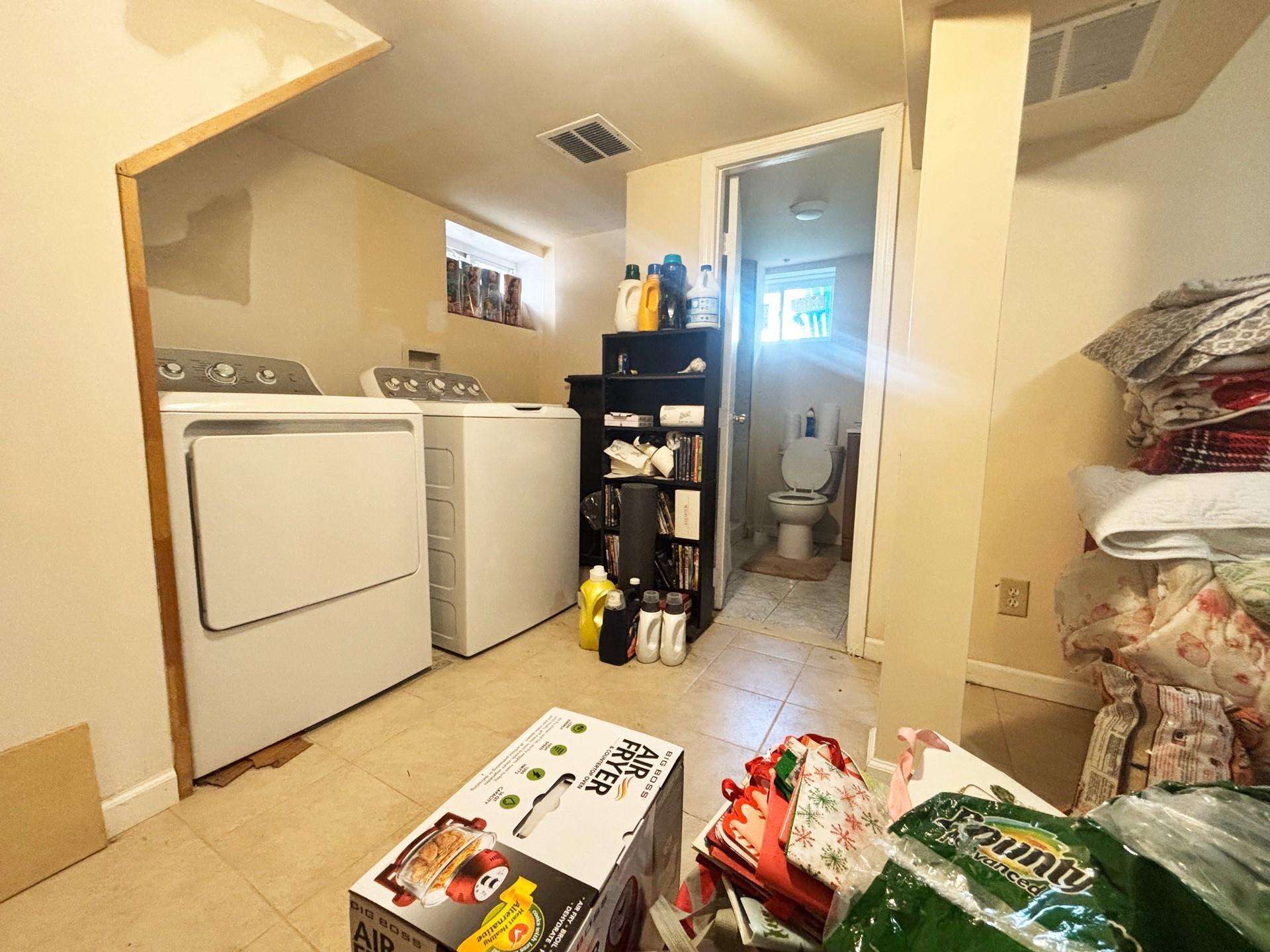 Single Family 142  Queens, NY 11434, MLS-860951-16