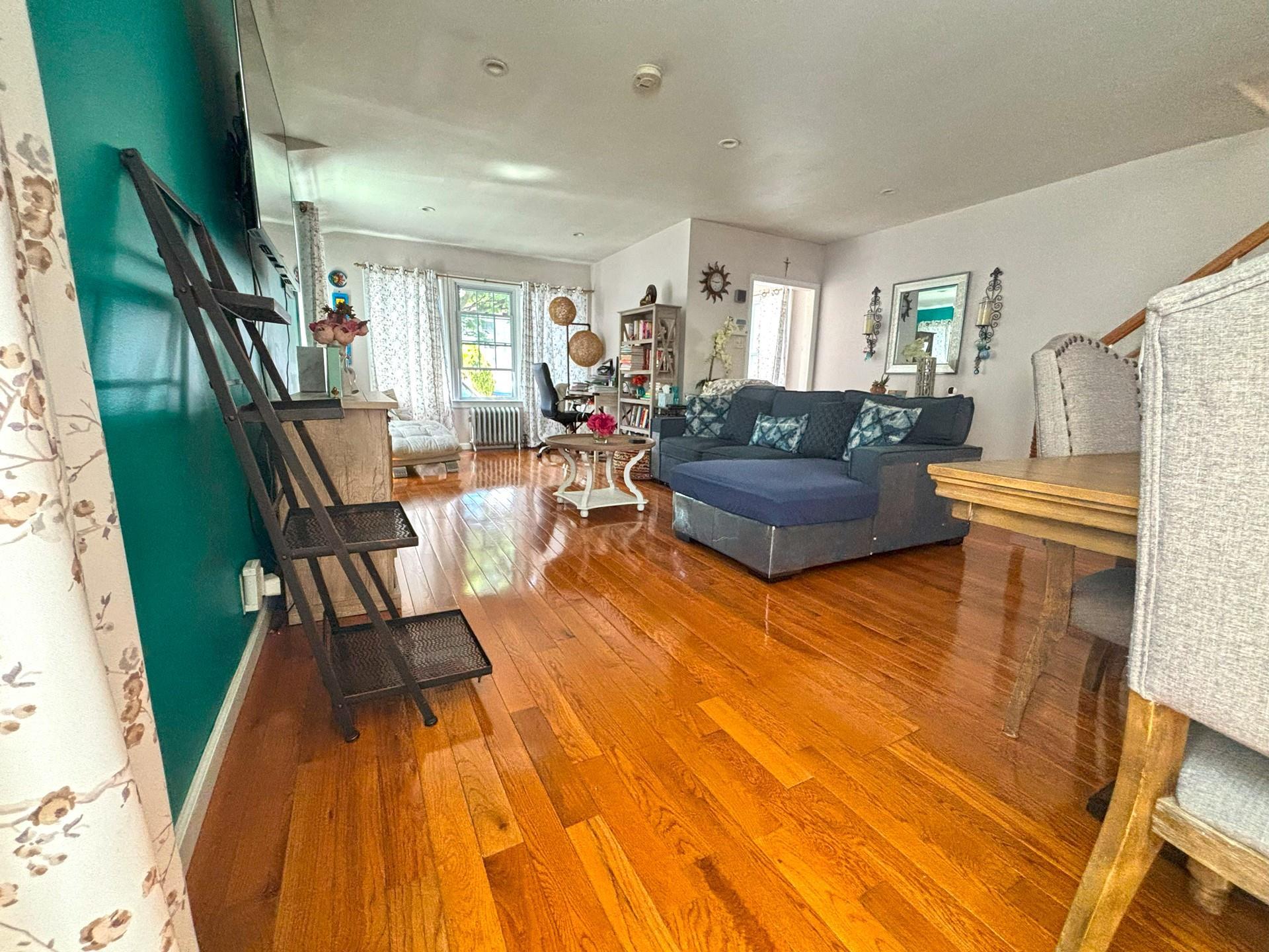 Single Family 142  Queens, NY 11434, MLS-860951-6