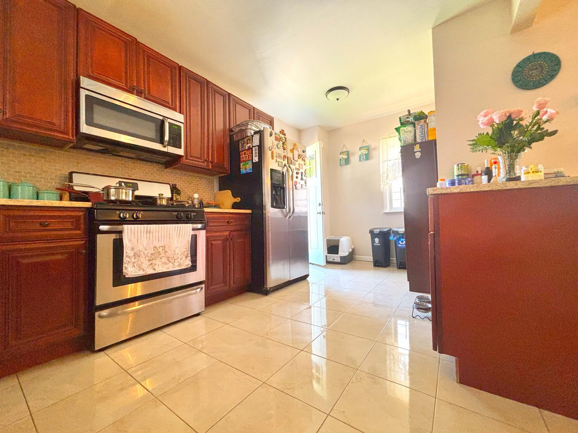 Single Family 142  Queens, NY 11434, MLS-860951-7