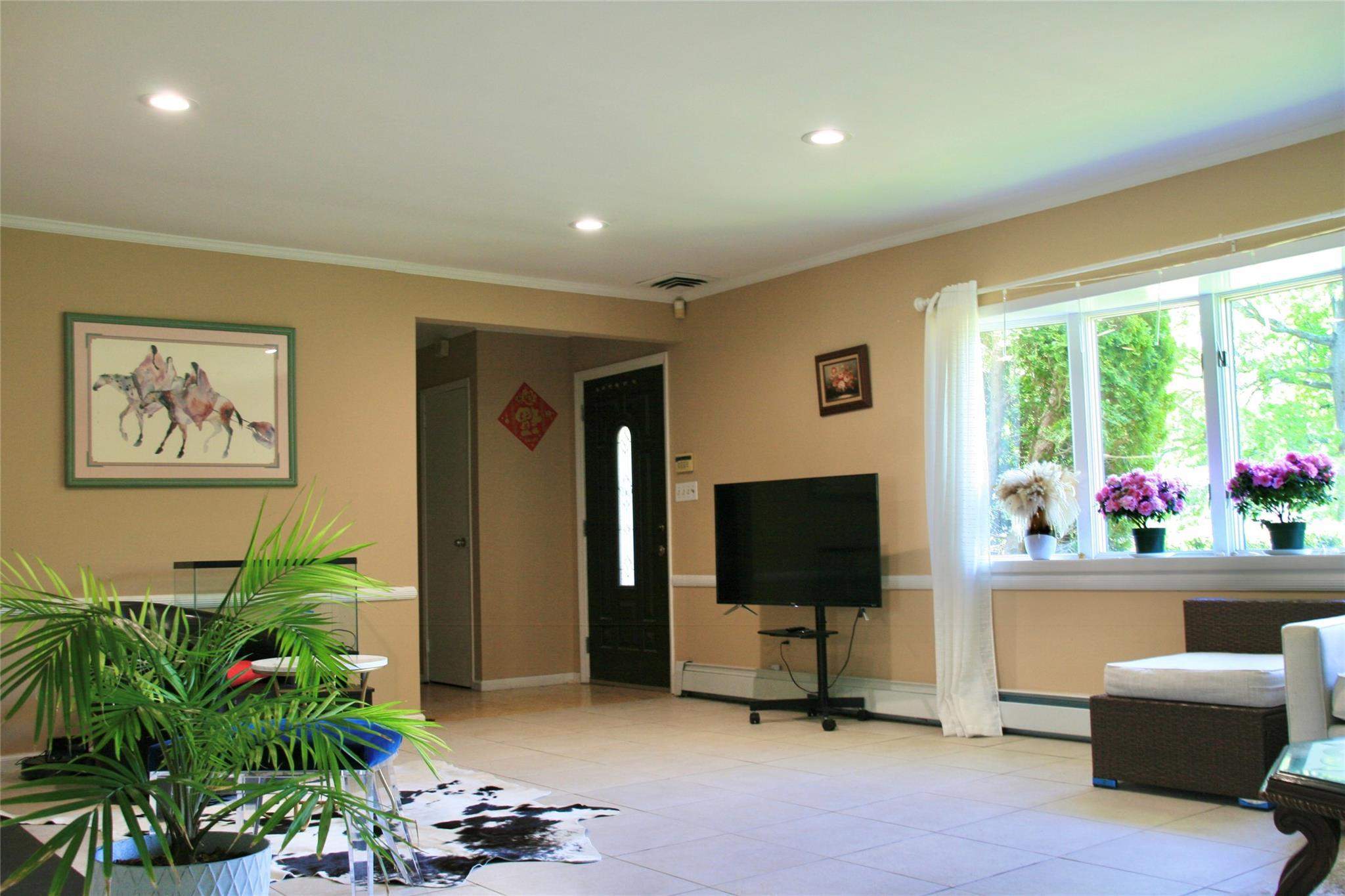 Single Family Rivers  Nassau County, NY 11020, MLS-860954-6